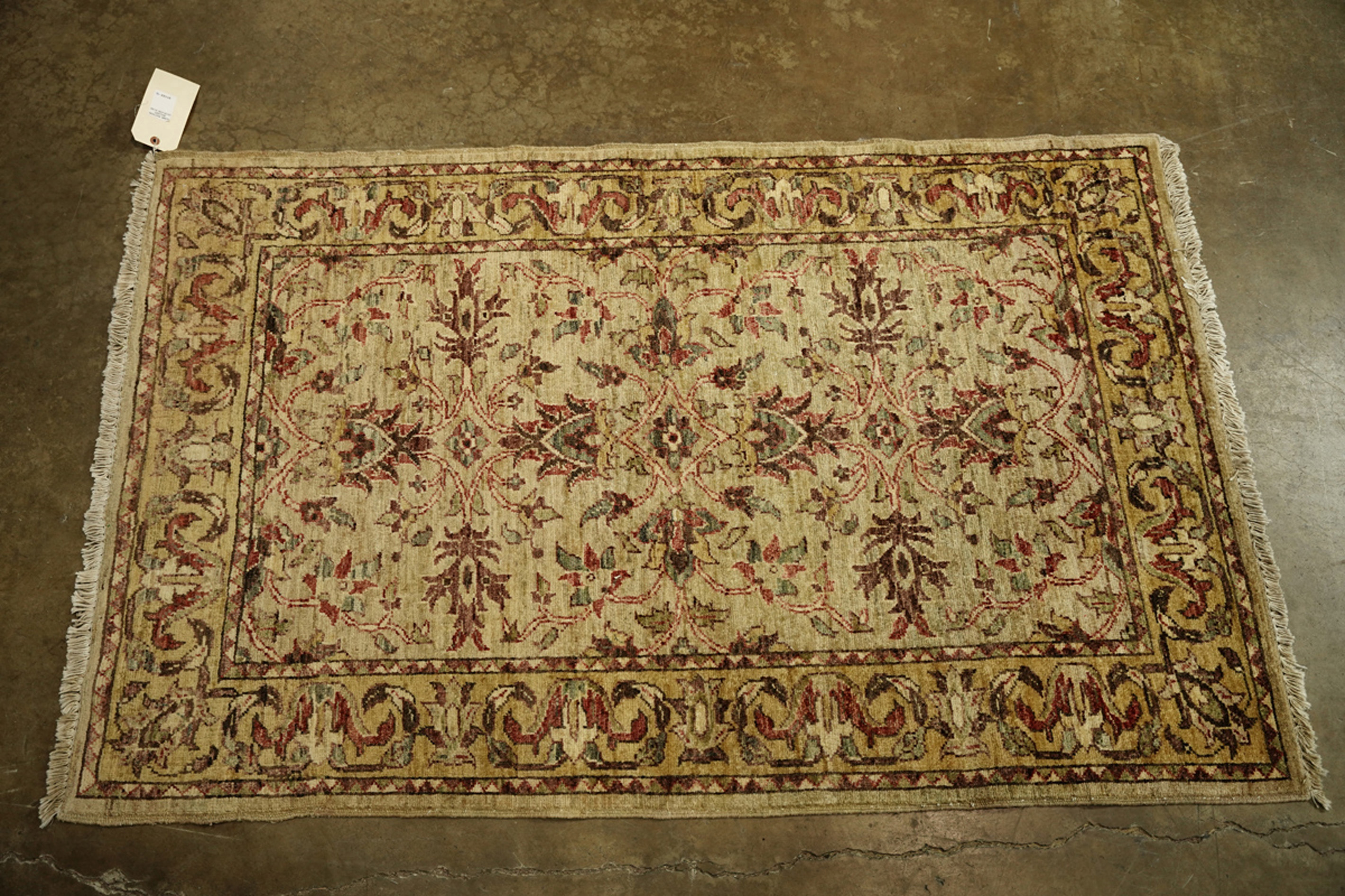 NEPALESE CARPET Nepalese carpet  3a4430
