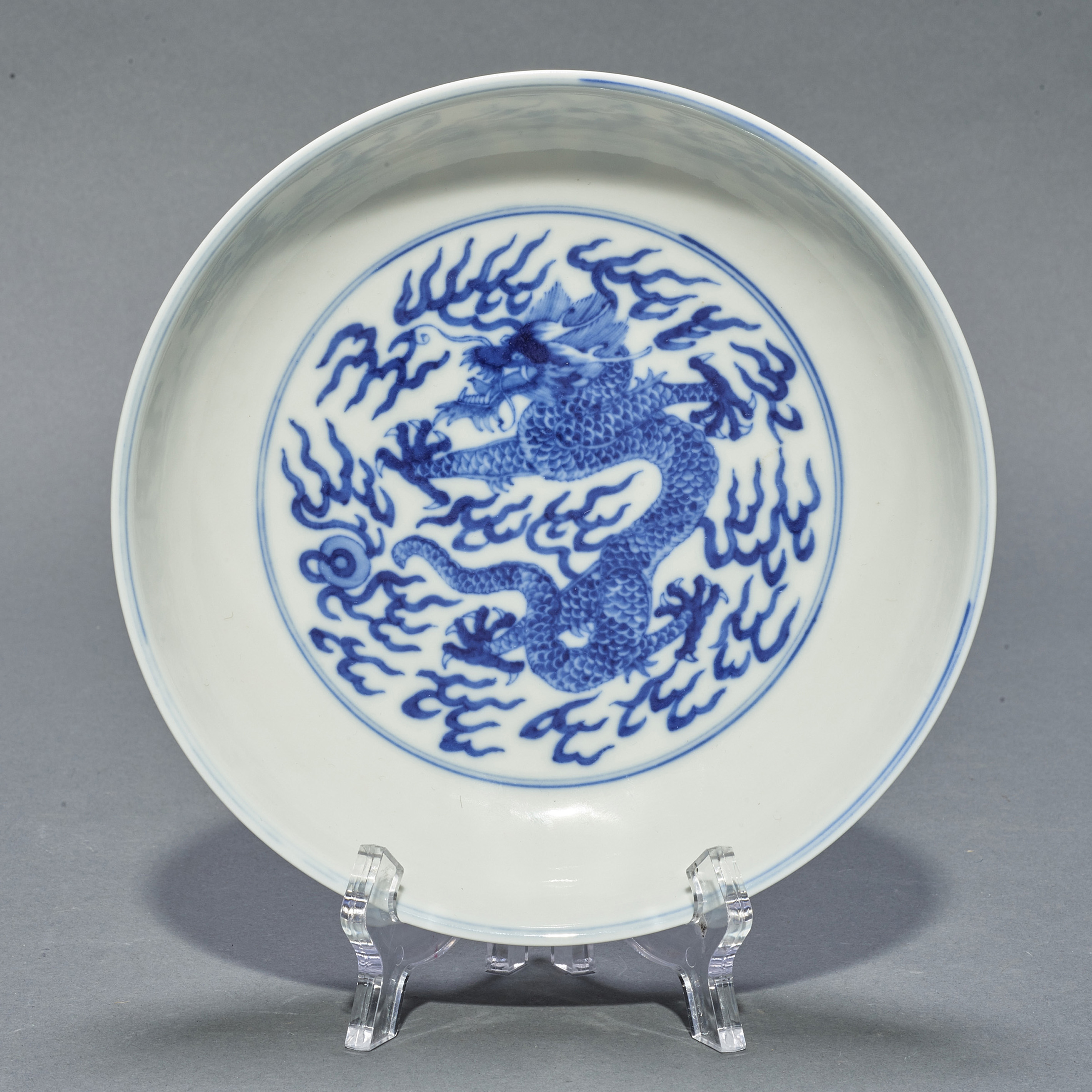 CHINESE BLUE AND WHITE DRAGON  3a44d1