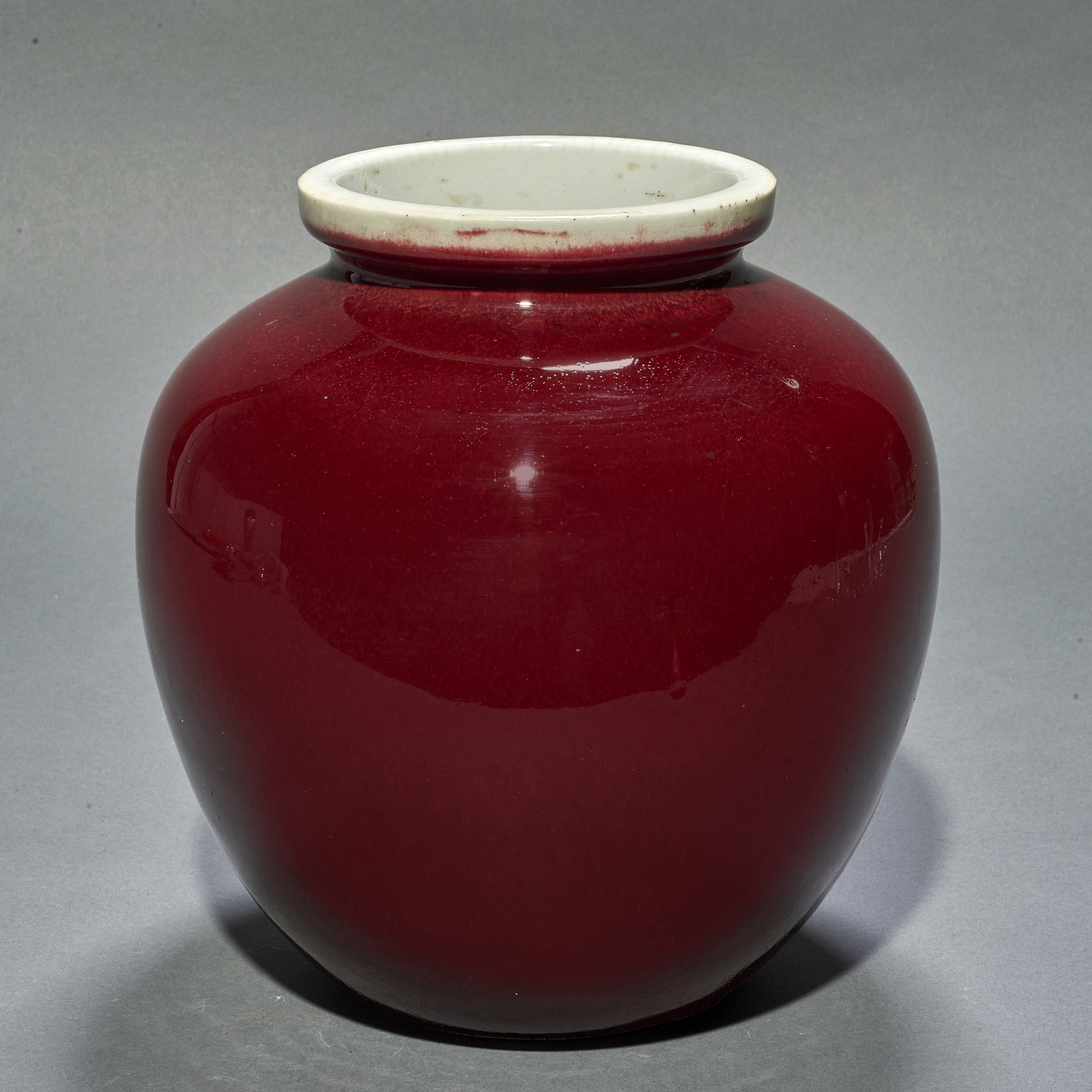 CHINESE OXBLOOD GLAZED JAR Chinese 3a44db