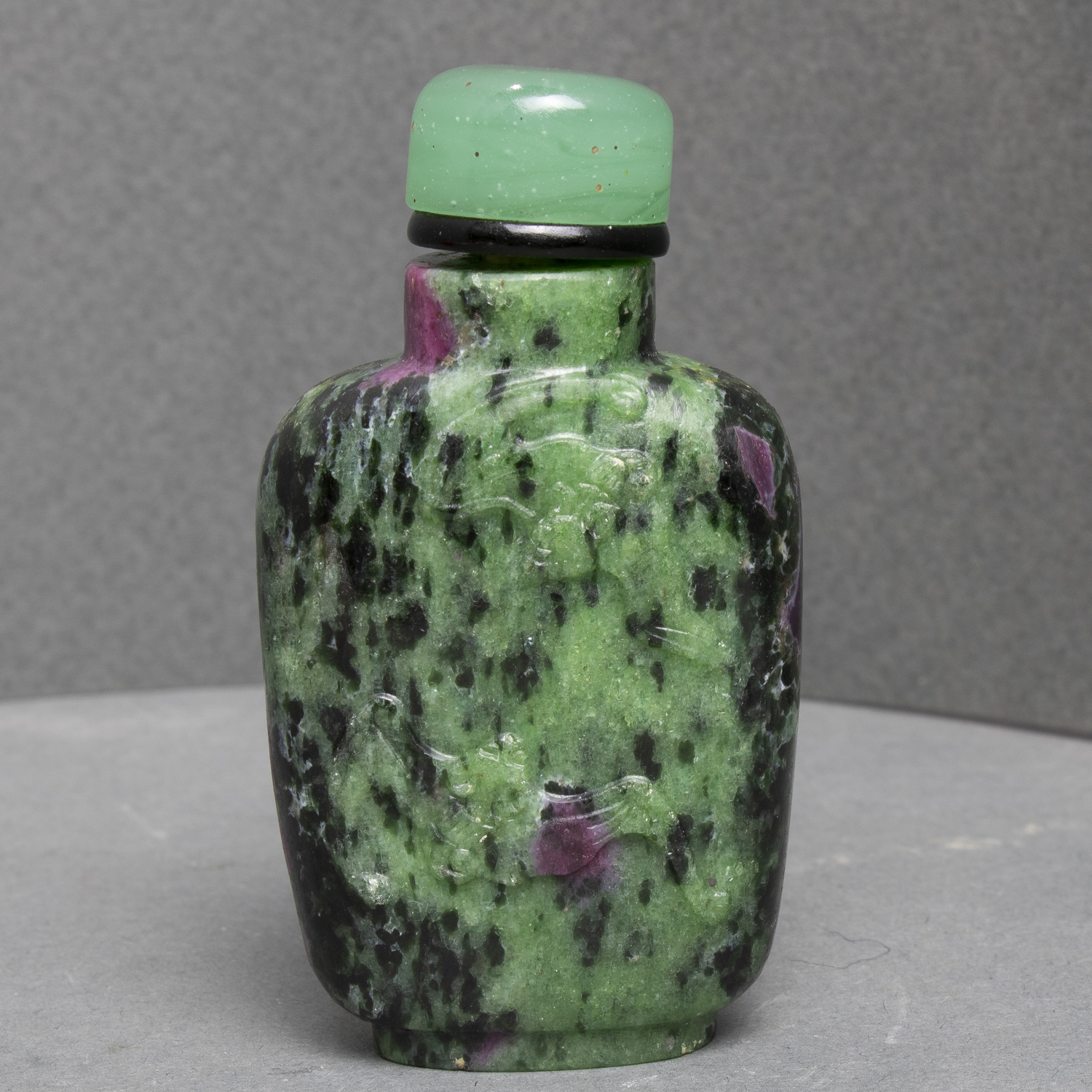 CHINESE QUARTZ SNUFF BOTTLE Chinese