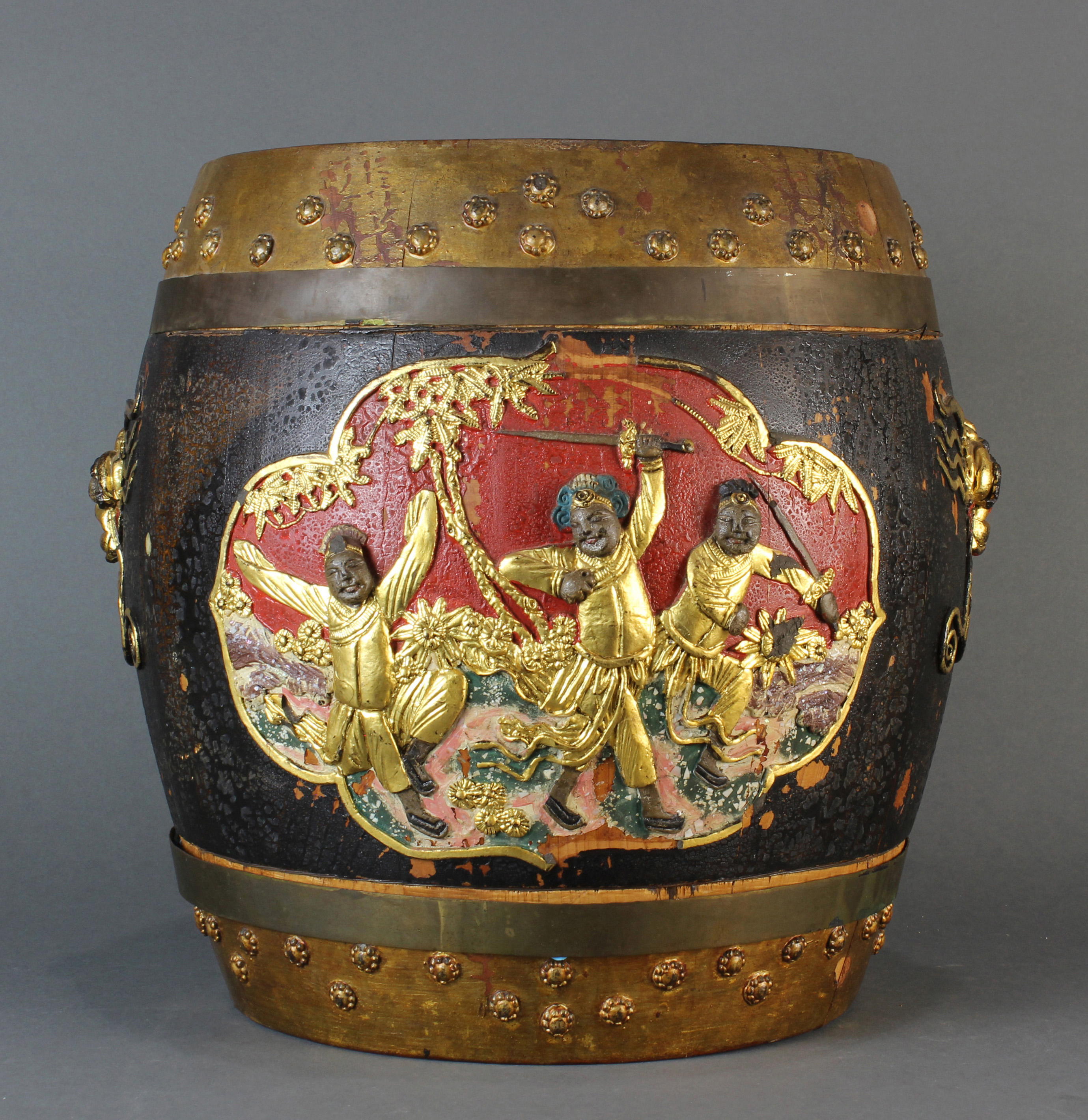 CHINESE GILT LACQUERED COVERED 3a4523