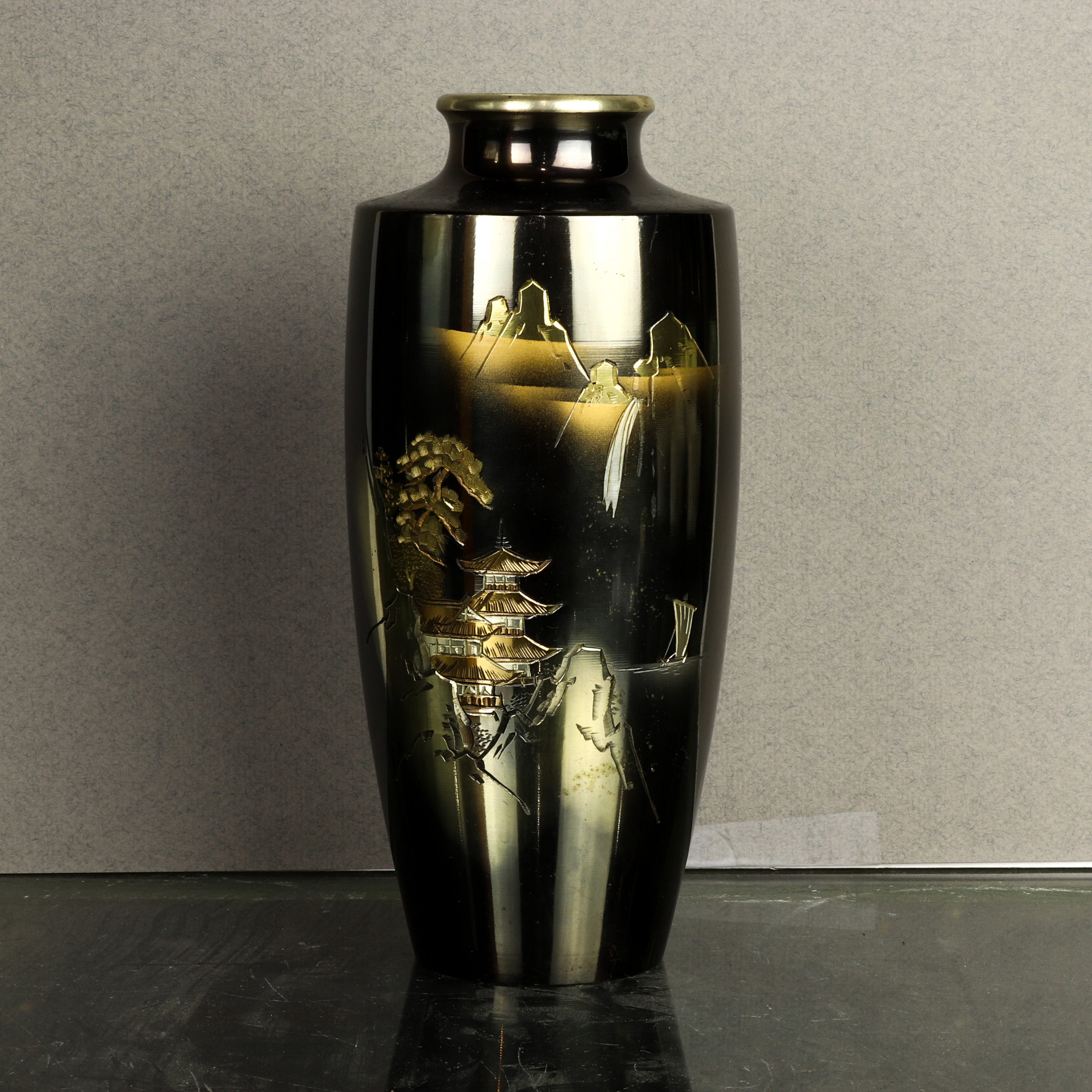 JAPANESE MIXED METAL VASE Japanese 3a4525