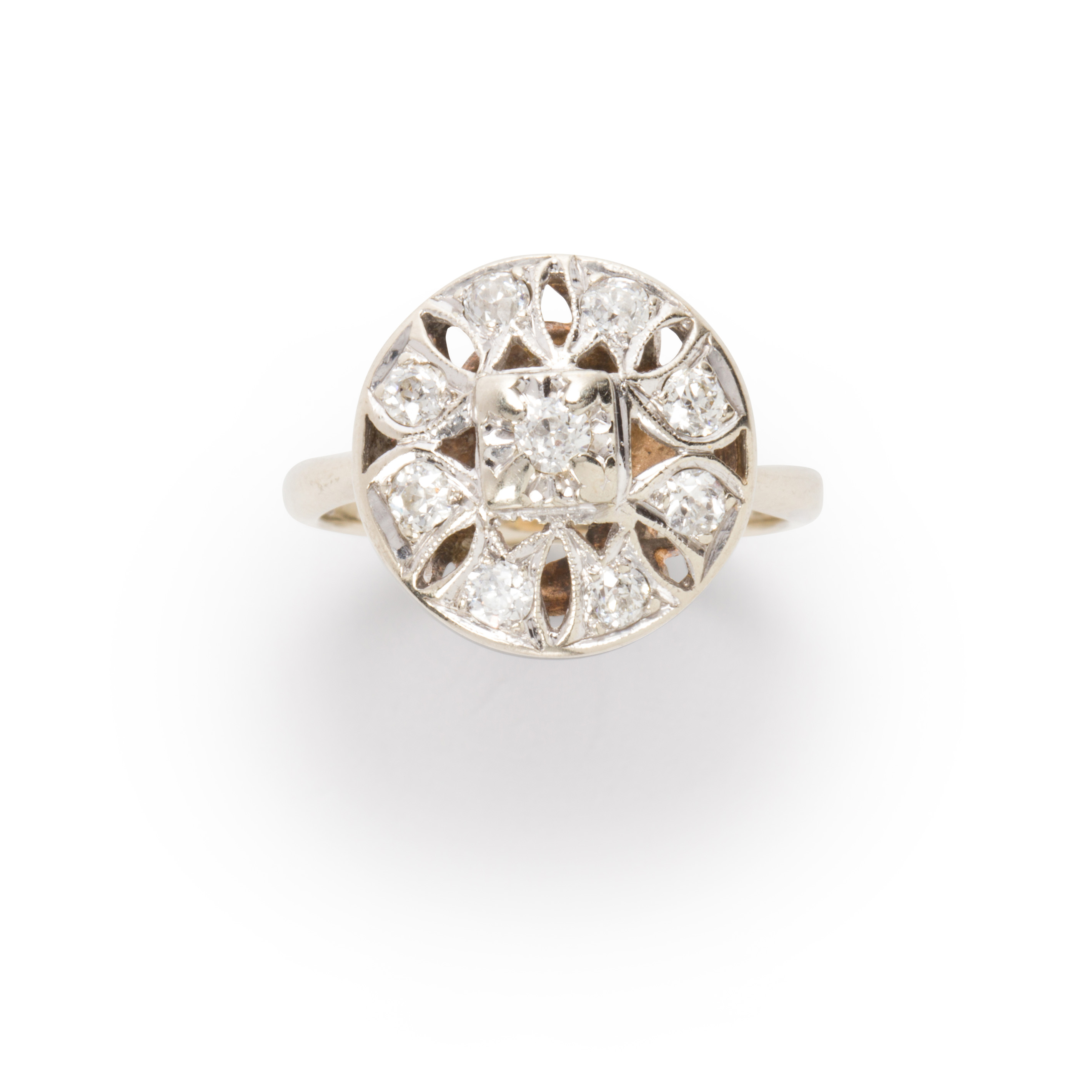 AN EDWARDIAN DIAMOND AND EIGHTEEN 3a4609