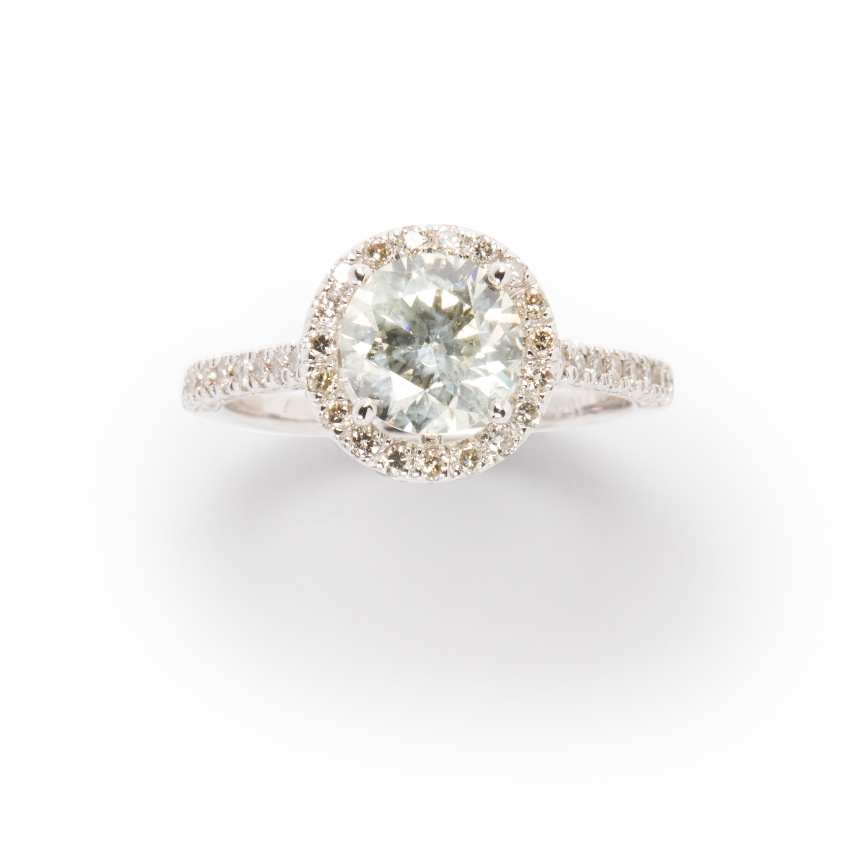 A DIAMOND AND EIGHTEEN KARAT WHITE 3a4605