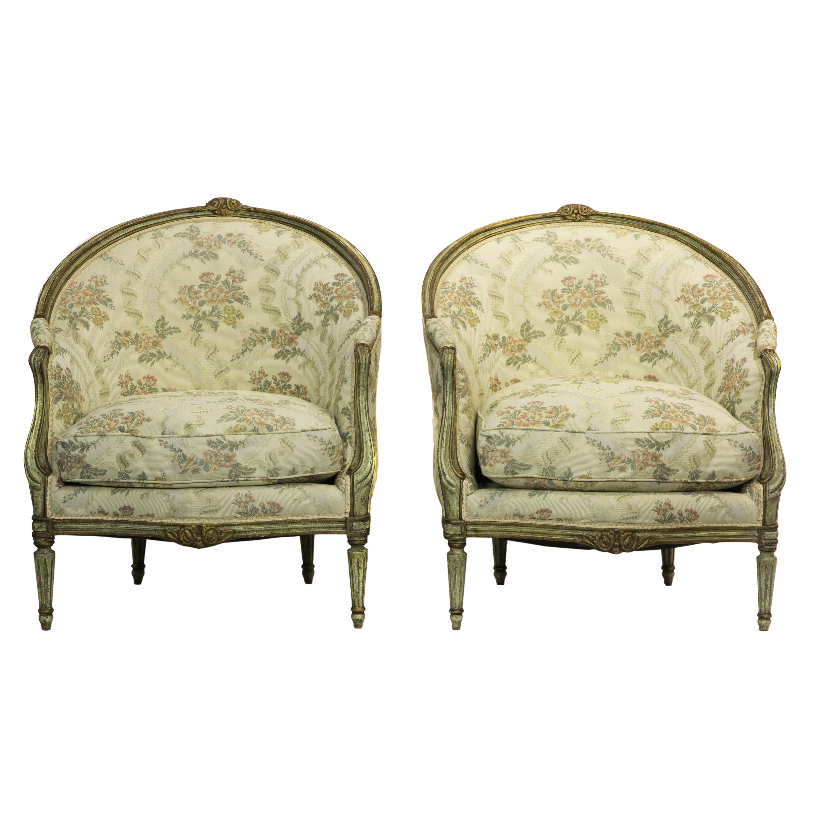 A PAIR OF MINTON-SPIDELL BERGERES