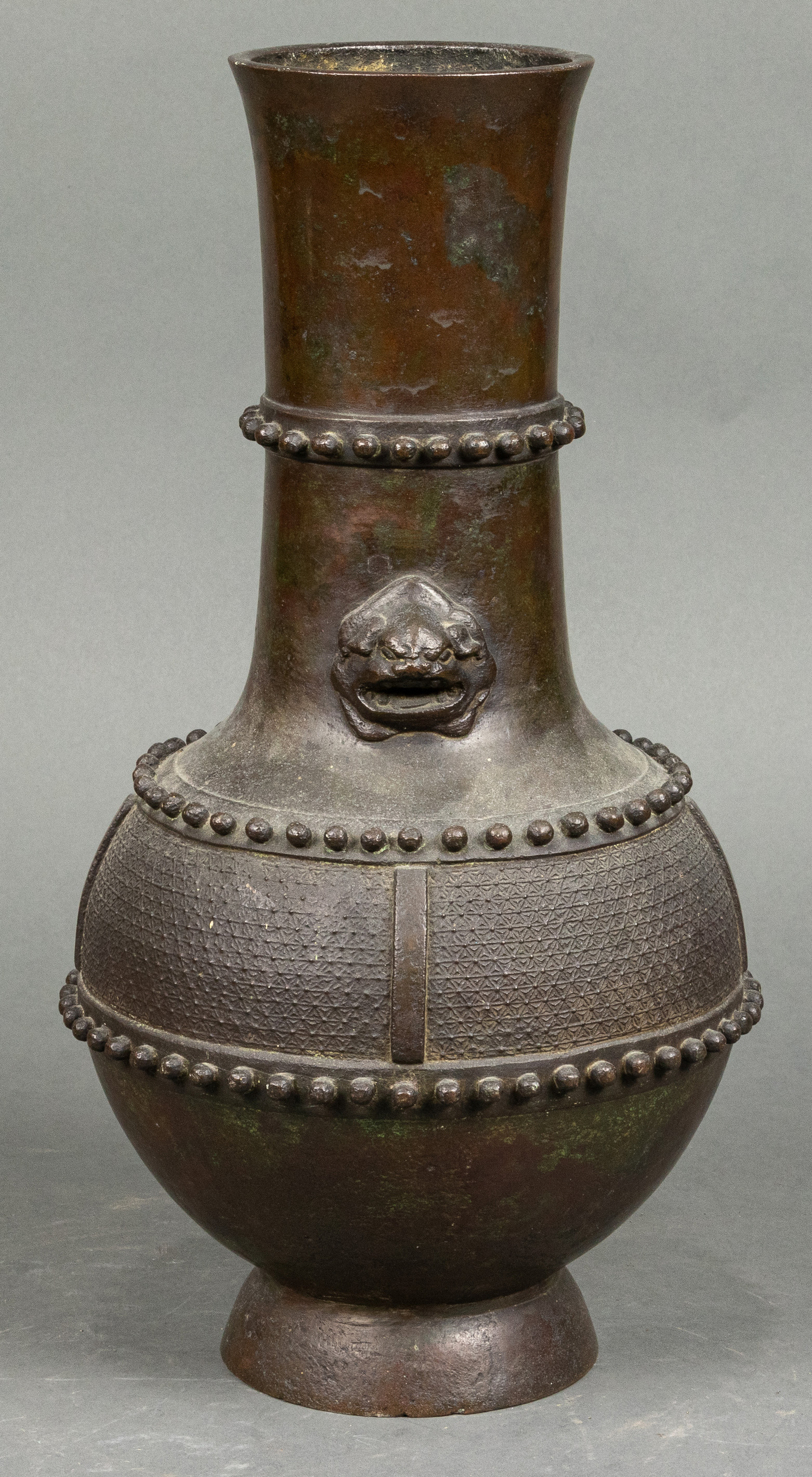 CHINESE ARCHAISTIC BRONZE VASE 3a47f3