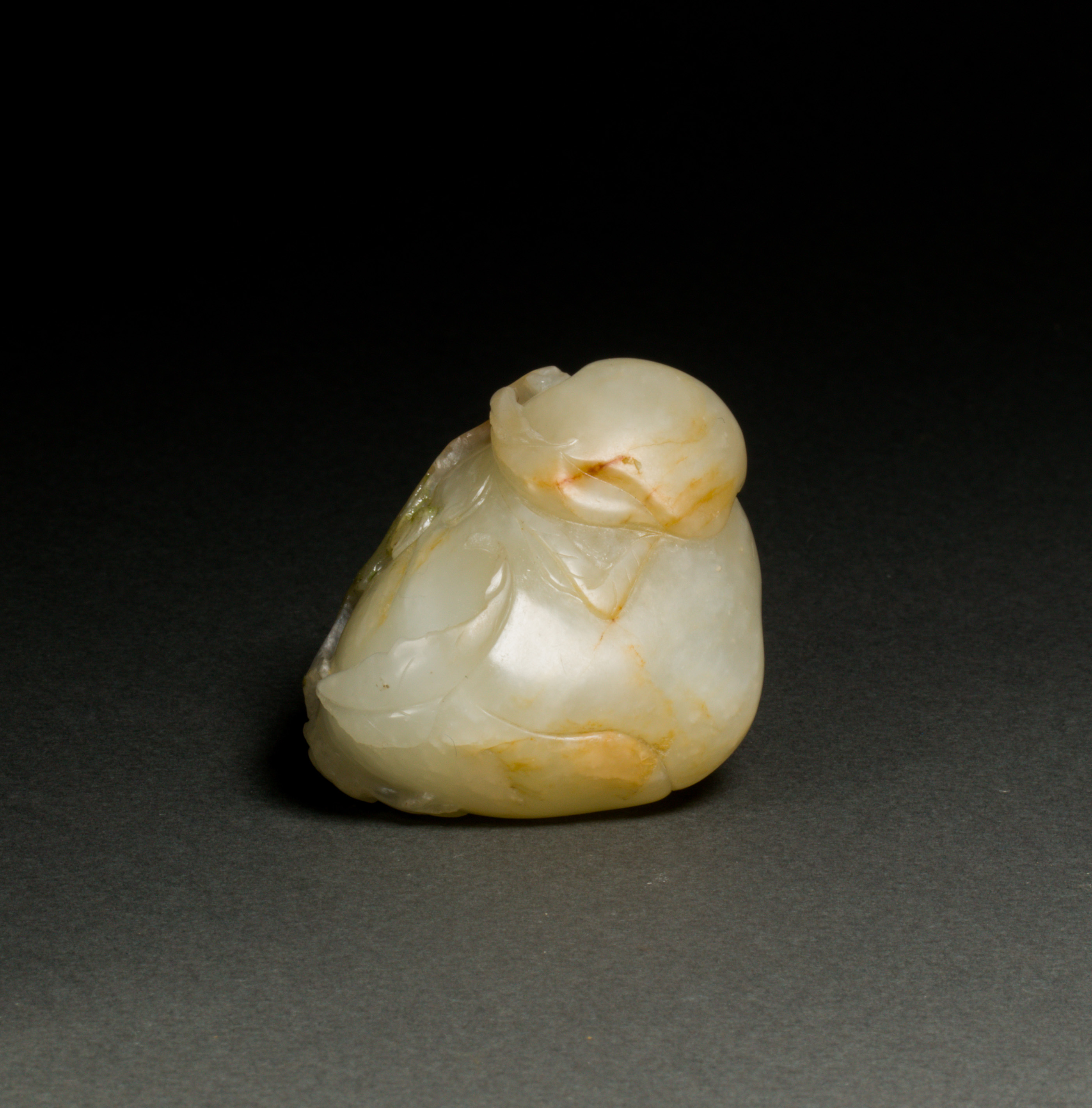 CHINESE WHITE JADE TOGGLE Chinese 3a493d