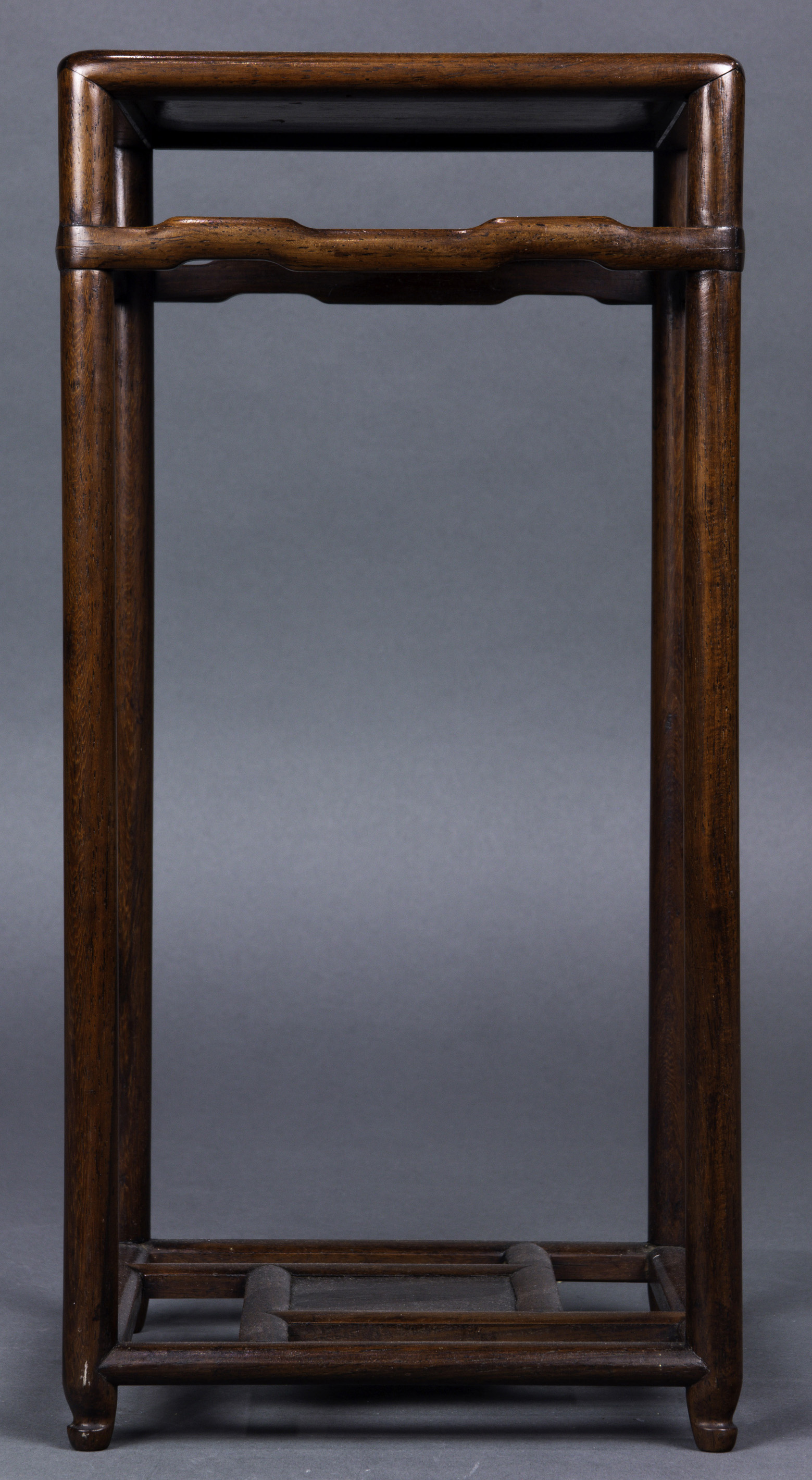 CHINESE HARDWOOD SQUARE STAND Chinese 3a4953