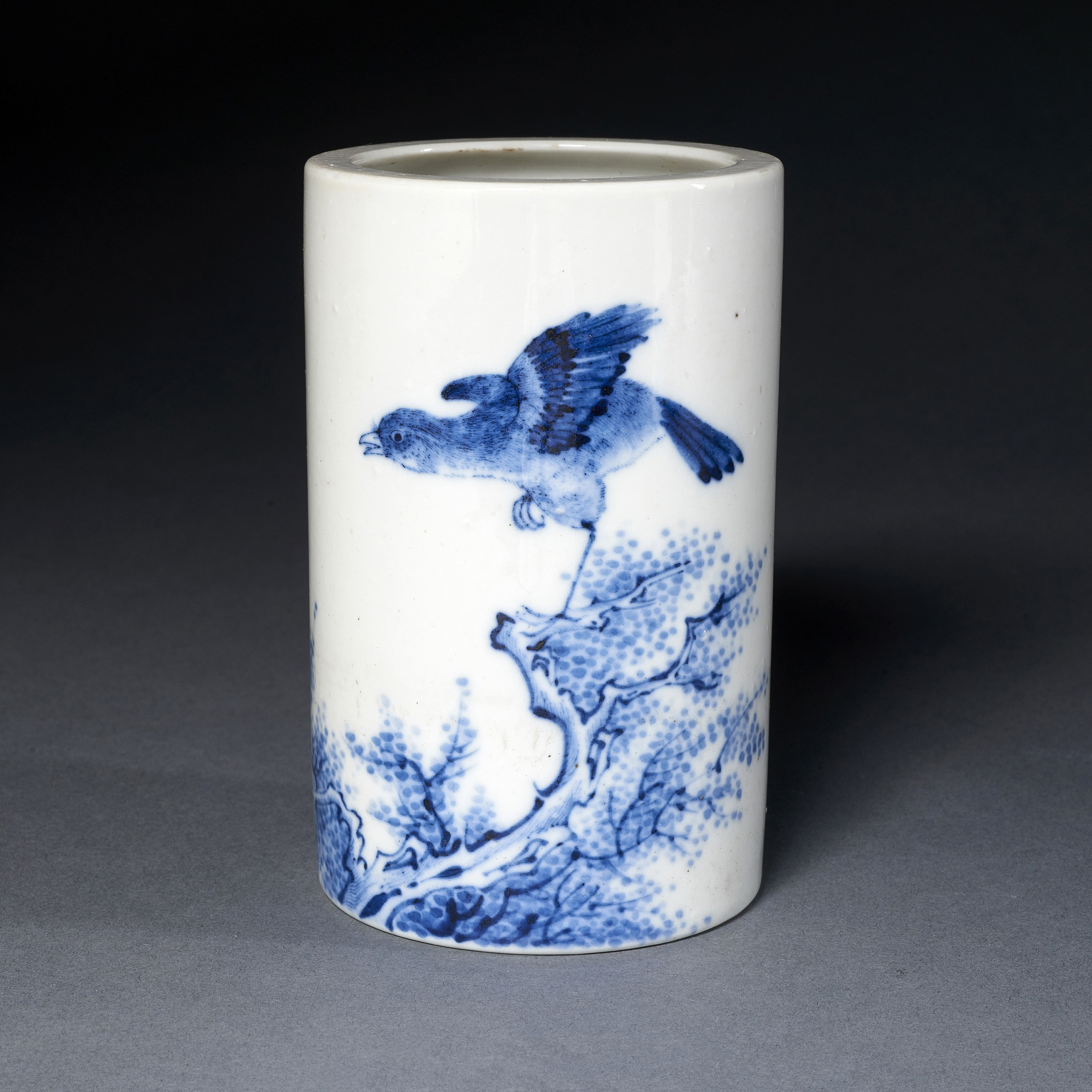 CHINESE BLUE AND WHITE CYLINDRICAL 3a4970