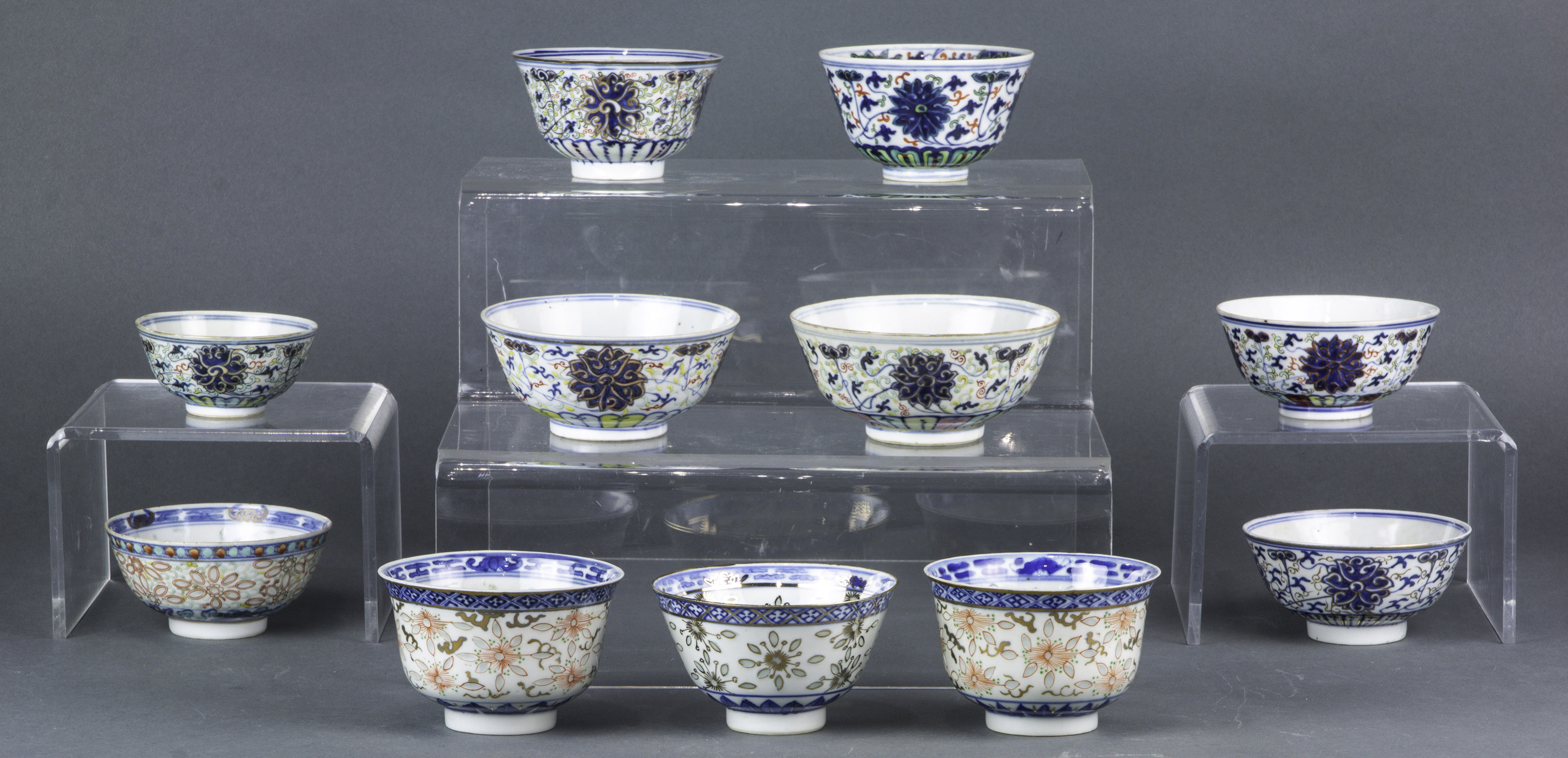 (LOT OF 11) CHINESE DOUCAI BOWLS