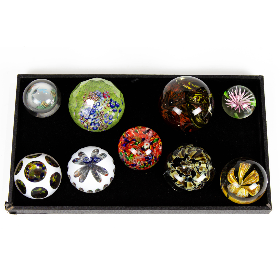  LOT OF 9 COLLECTION OF PAPERWEIGHTS 3a2382