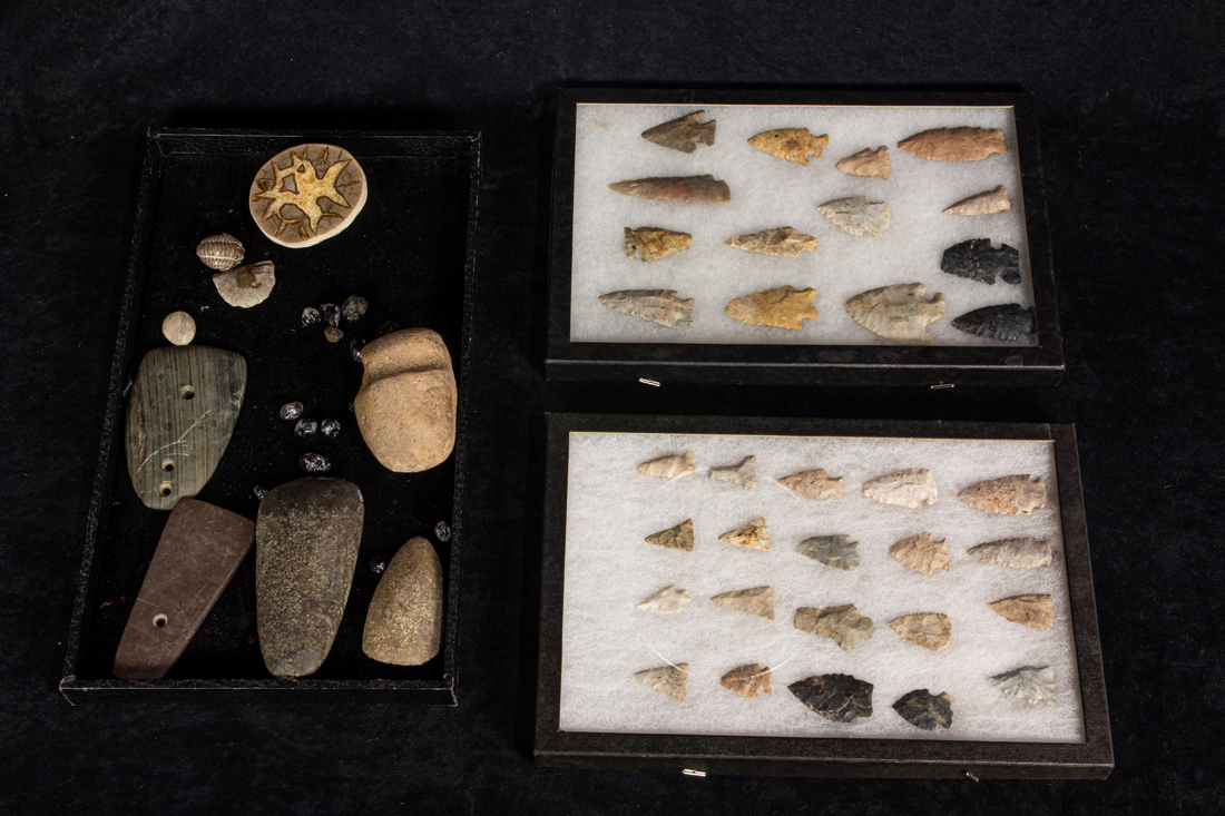 COLLECTION OF ARROWHEADS Collection