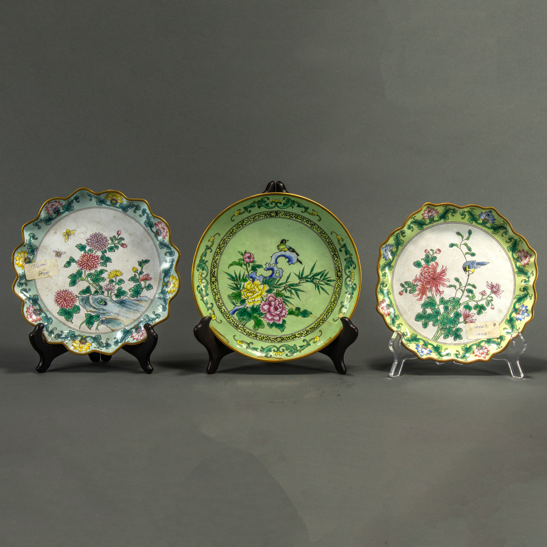  LOT OF 3 CHINESE PAINTED ENAMEL 3a24ec