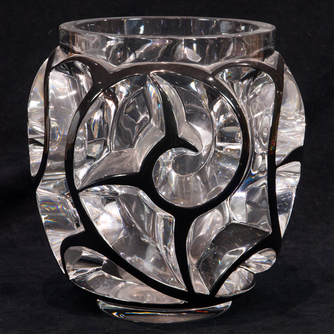 LALIQUE TOURBILLONS VASE Lalique  3a25b9