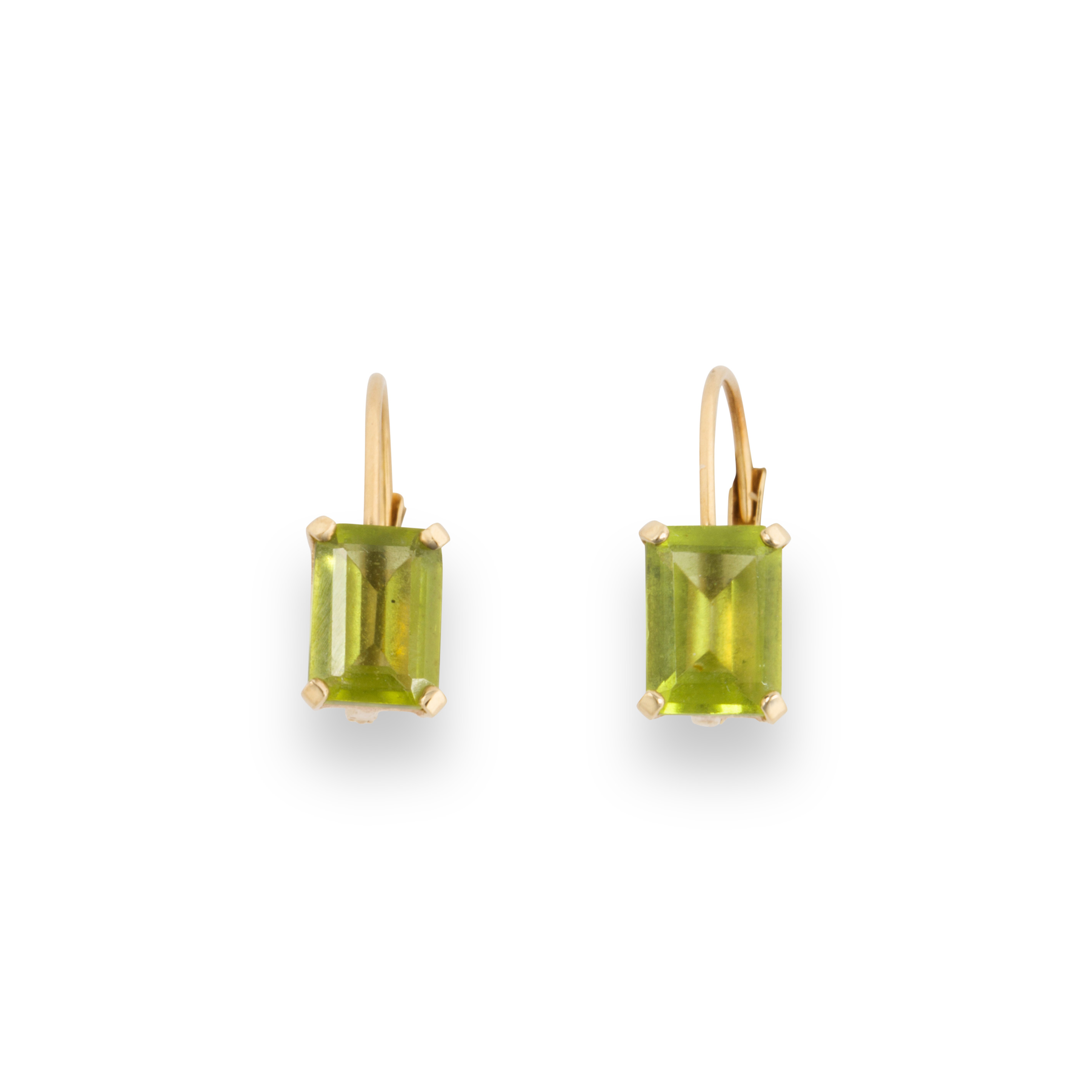 A PAIR OF PERIDOT AND FOURTEEN