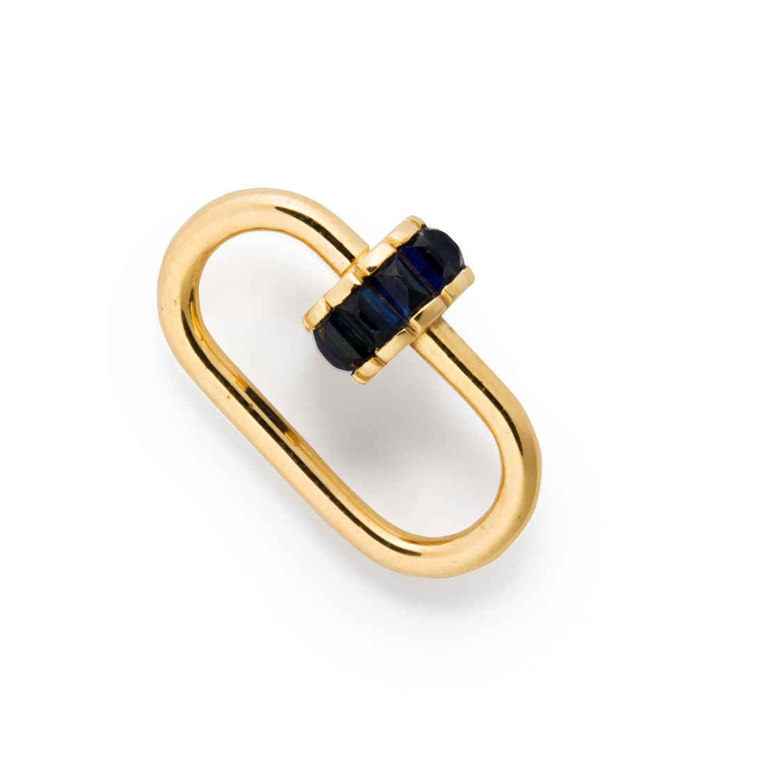 A SAPPHIRE AND FOURTEEN KARAT GOLD 3a2724