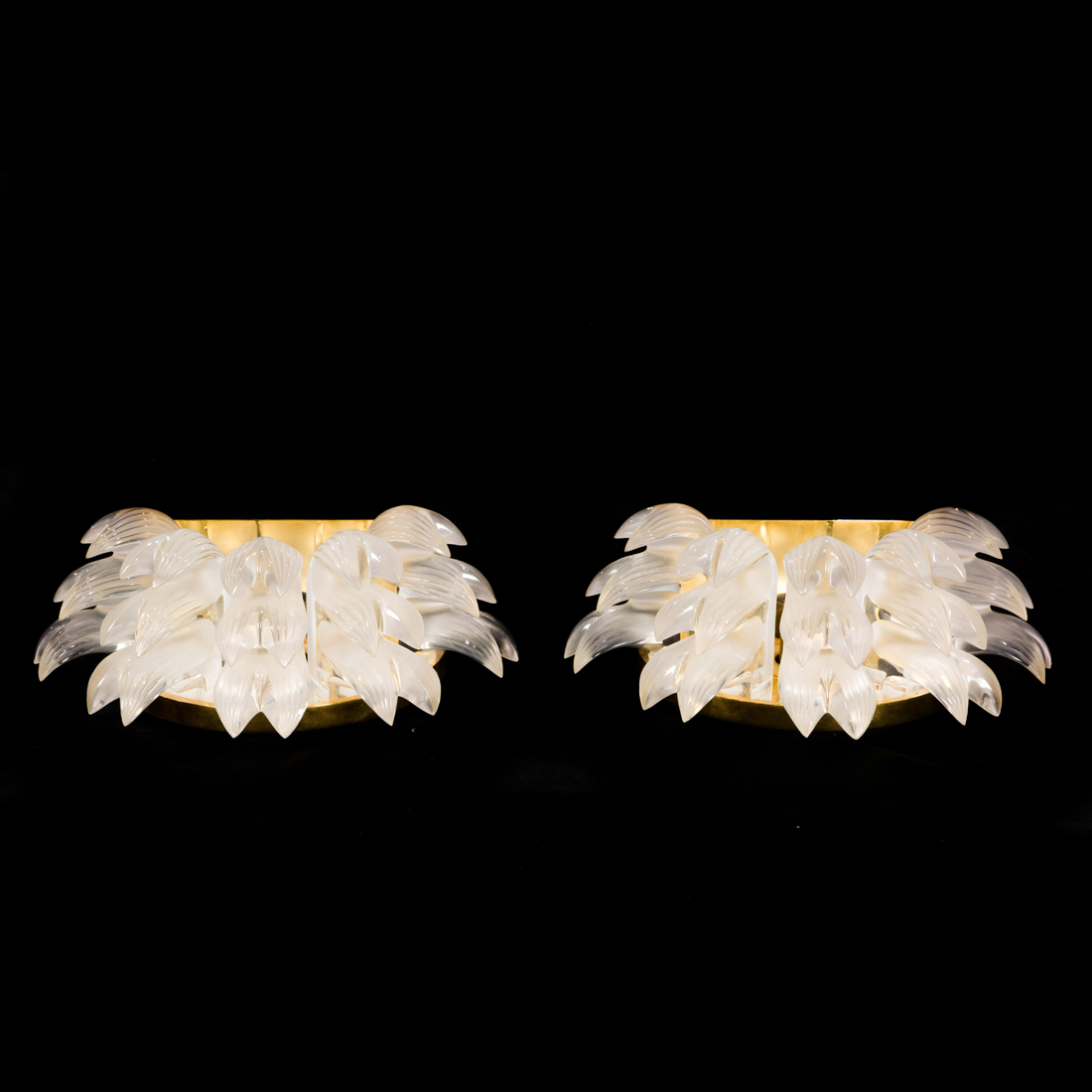 LALIQUE WALL LIGHTS PAIR Lalique  3a2805