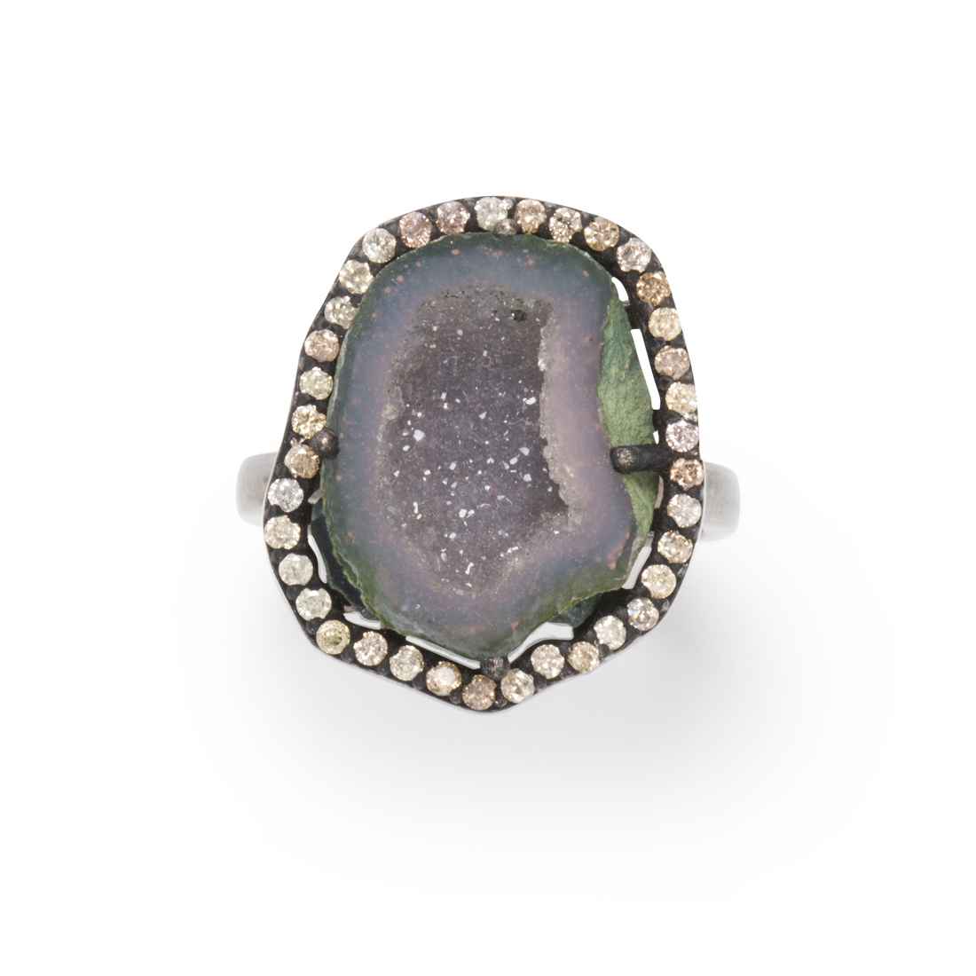 A DRUZY AND DIAMOND RING A druzy