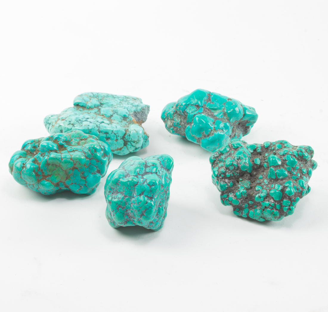 GROUP OF TURQUOISE SPECIMENS Group 3a2a01