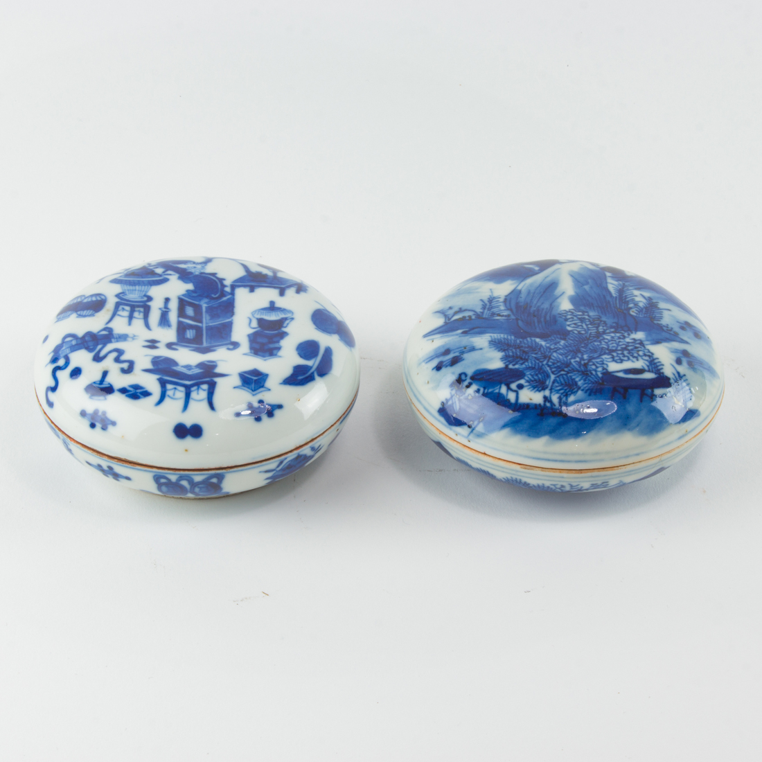 (LOT OF 2) CHINESE BLUE AND WHITE