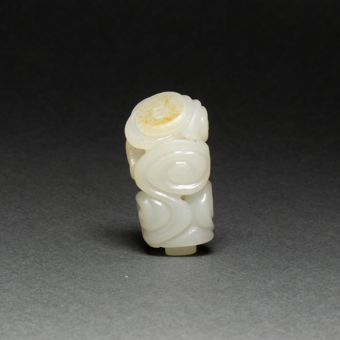 CHINESE WHITE RUSSET JADE FINIAL 3a2c1b