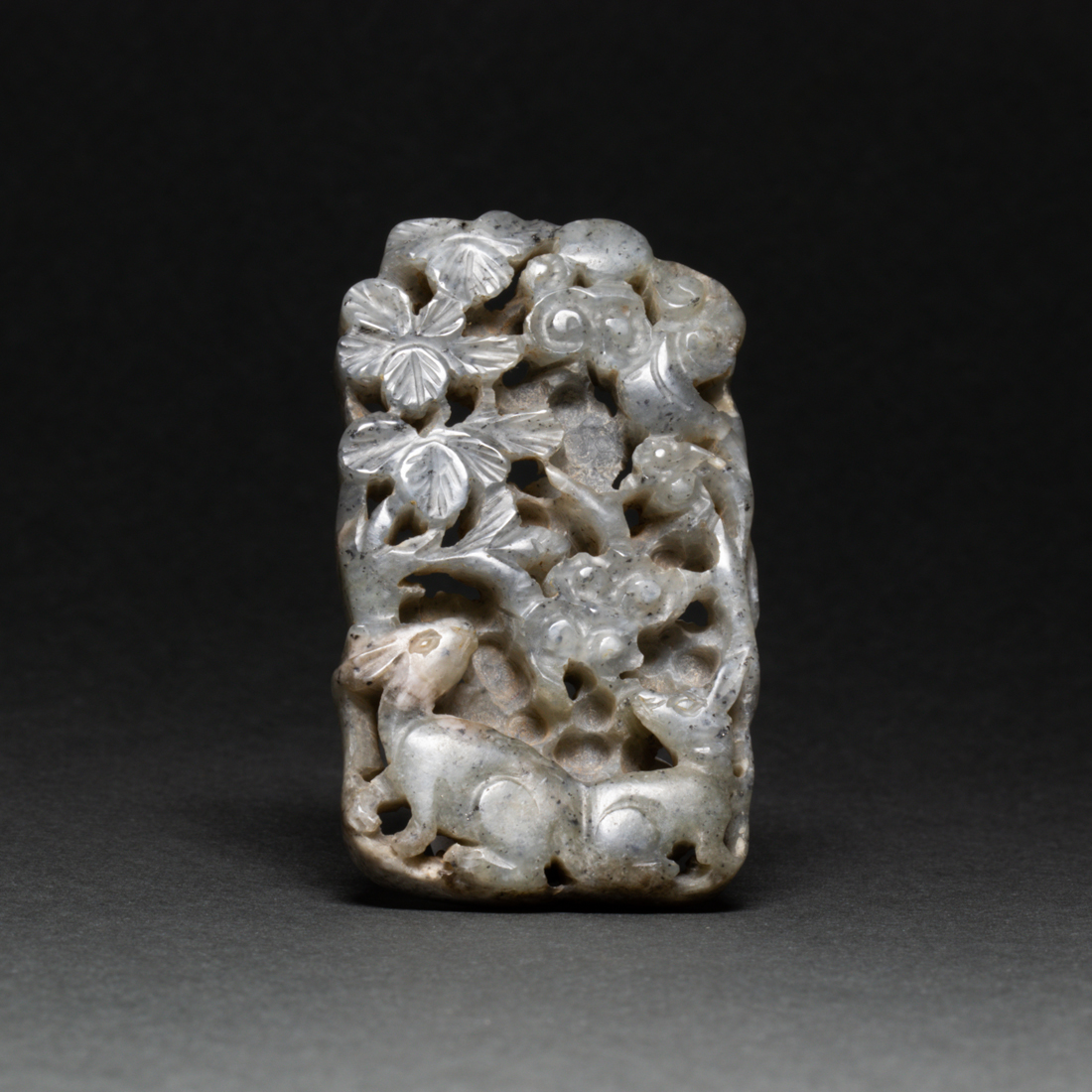 CHINESE GREY JADE PLAQUE Chinese 3a2c1d