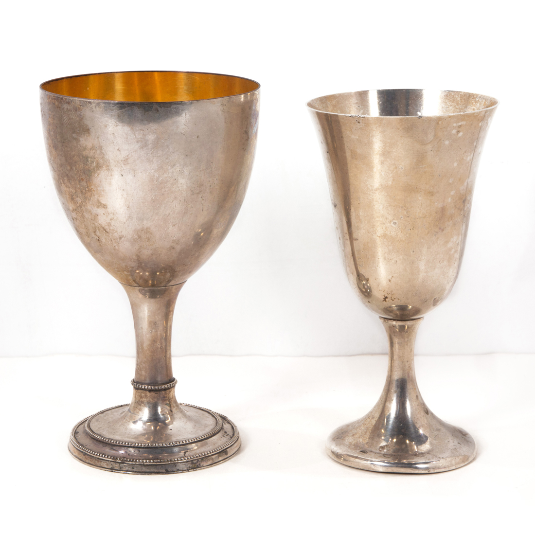 TWO SILVER CHALICES Two silver 3a2ca3