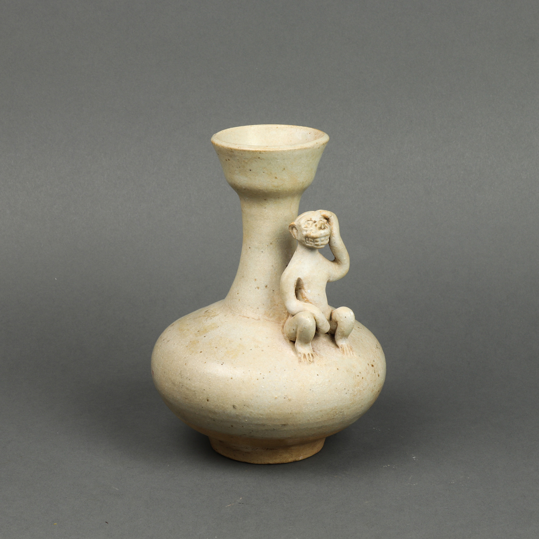 CHINESE WHITE GLAZED CERAMIC VASE Chinese