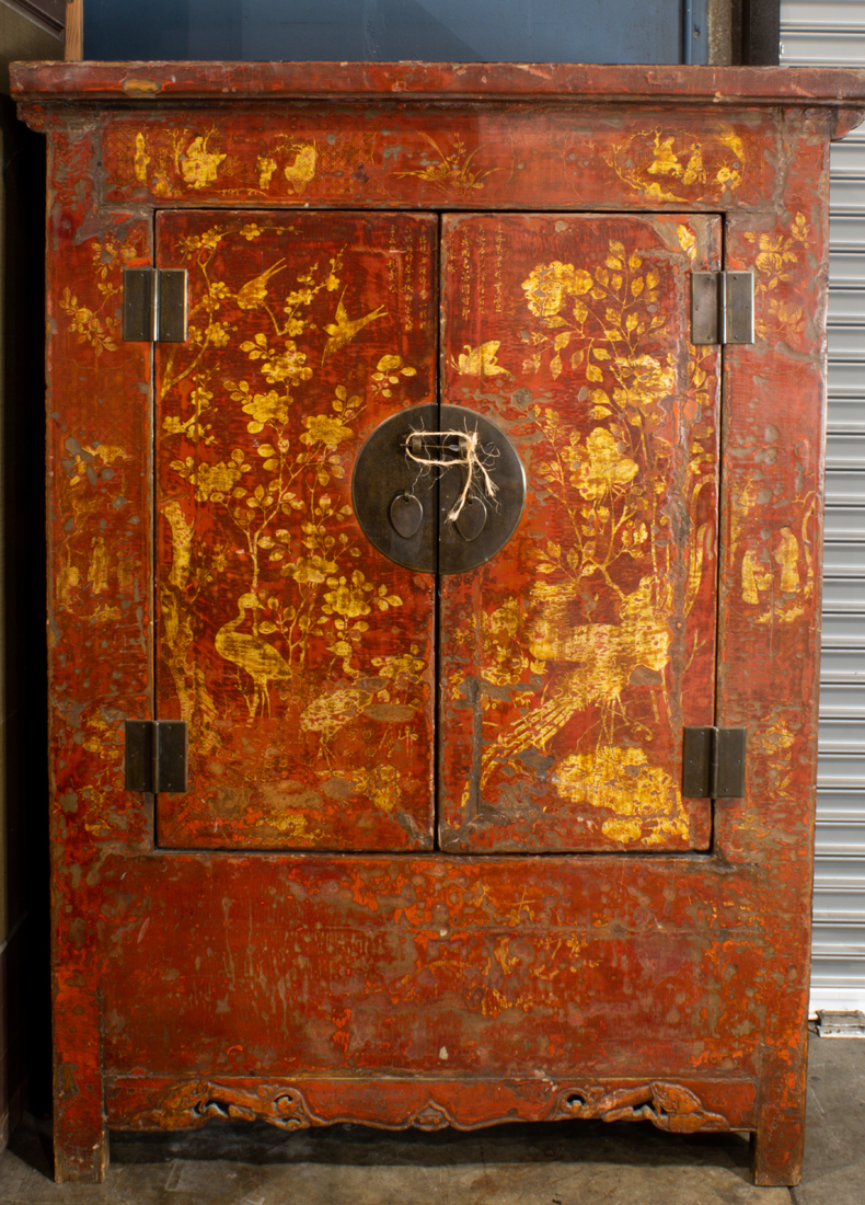 CHINESE RED LACQUERED CABINET Chinese 3a2e05