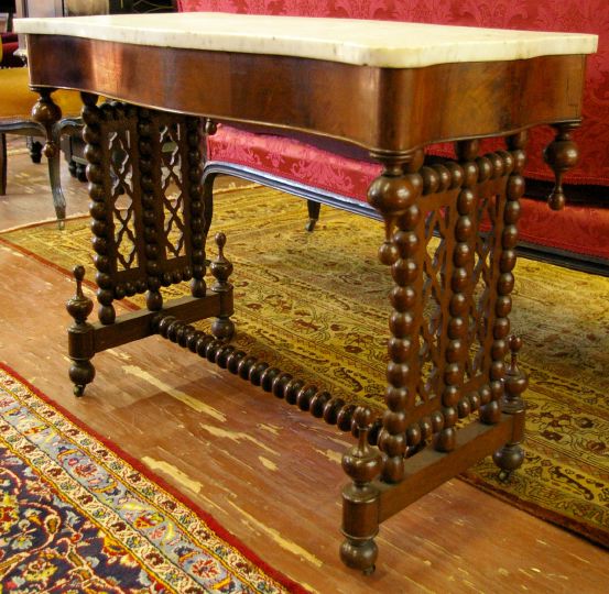 American Elizabethan Mahogany and 3a59b1