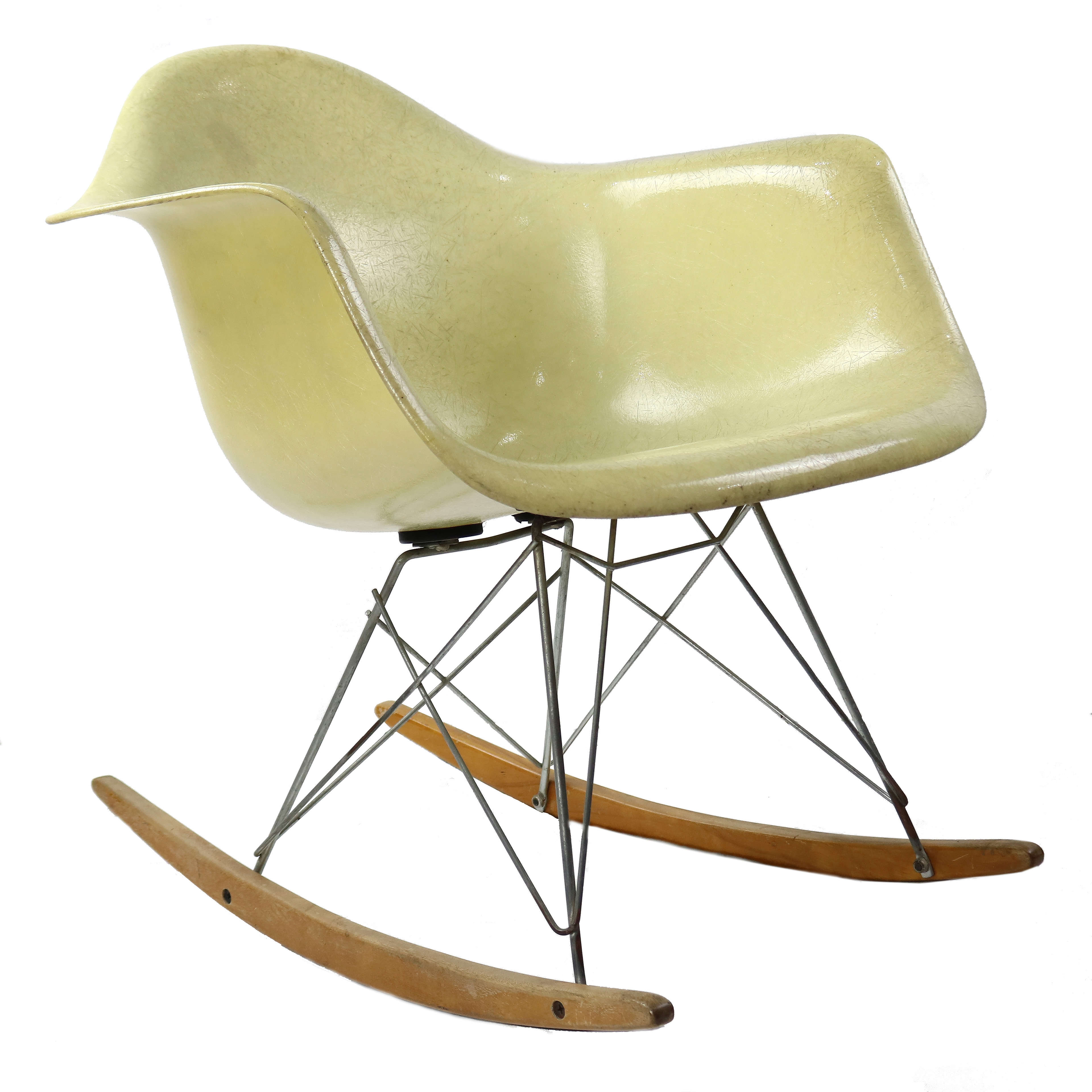 A CHARLES AND RAY EAMES LEMON YELLOW 3a5abb