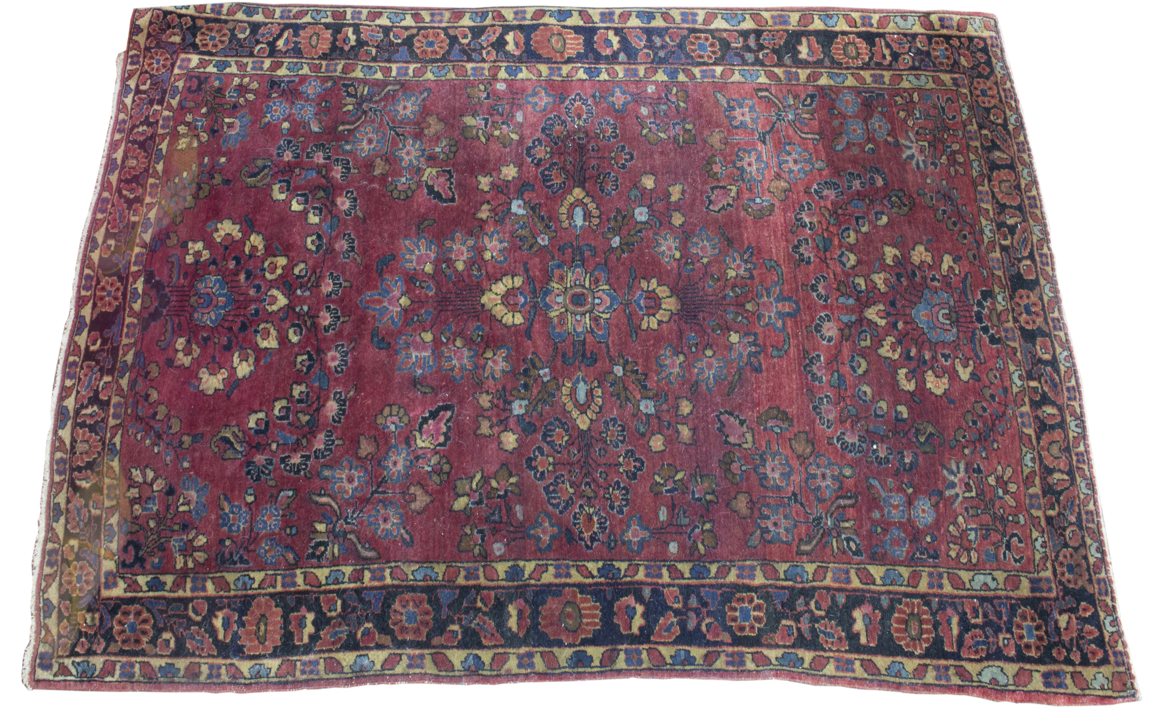 A PERSIAN SAROUK CARPET A Persian 3a5c59