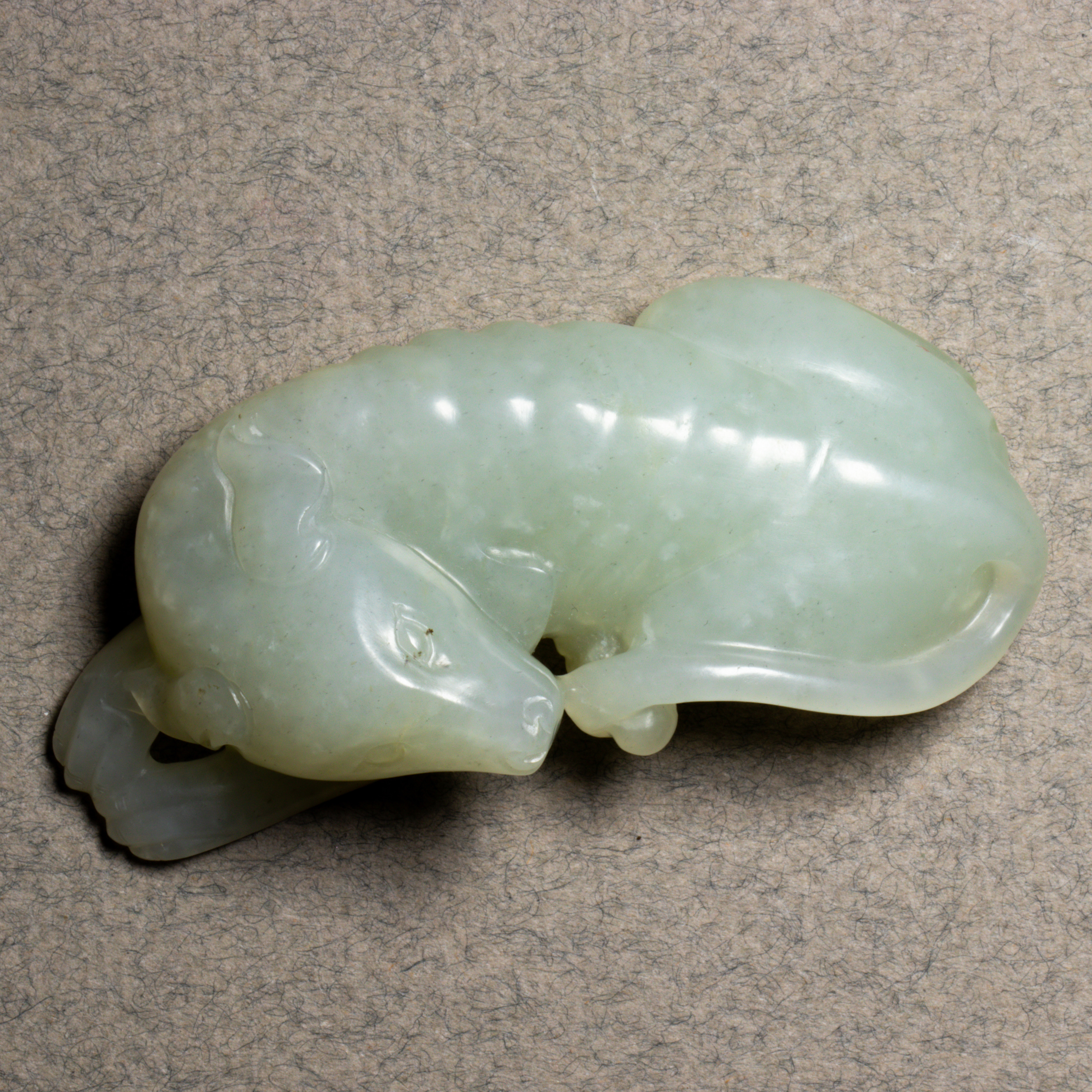 CHINESE WHITE JADE DOG Chinese 3a5e04