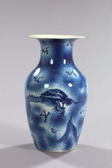 Tao-Kuang Blue and White Porcelain Vase,