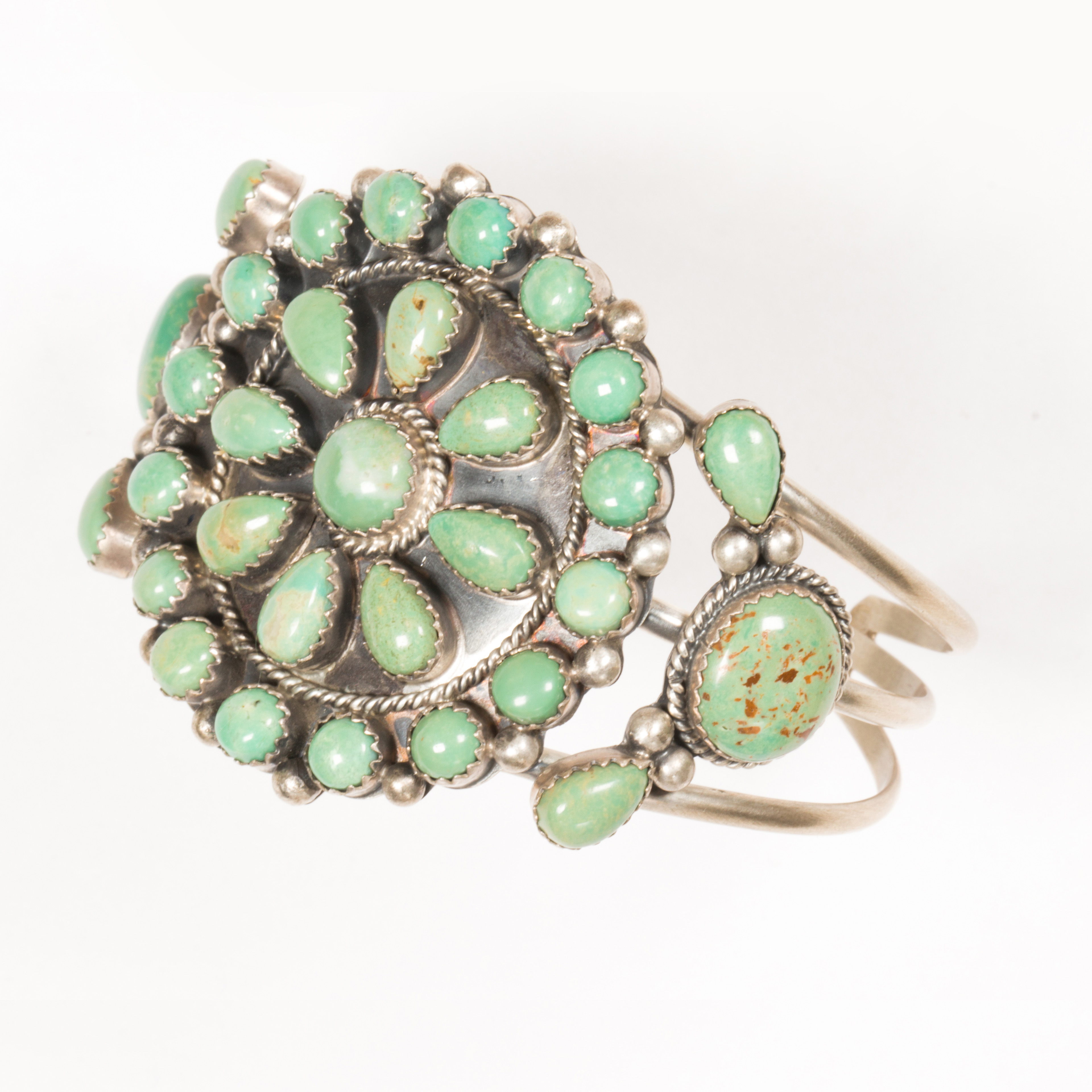 A NATIVE AMERICAN TURQUOISE AND