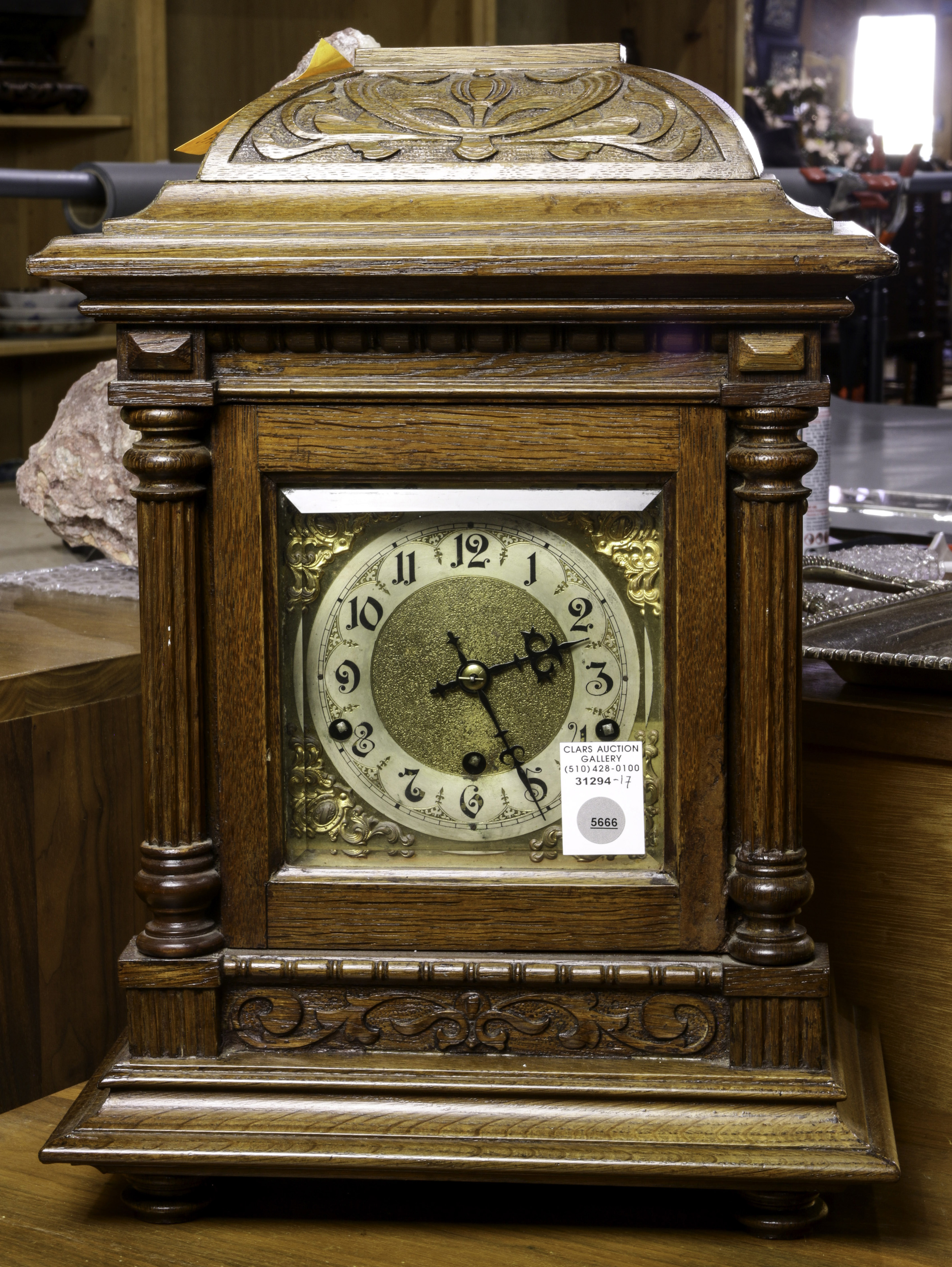 A MANTLE CLOCK A Mantle Clock, 14h