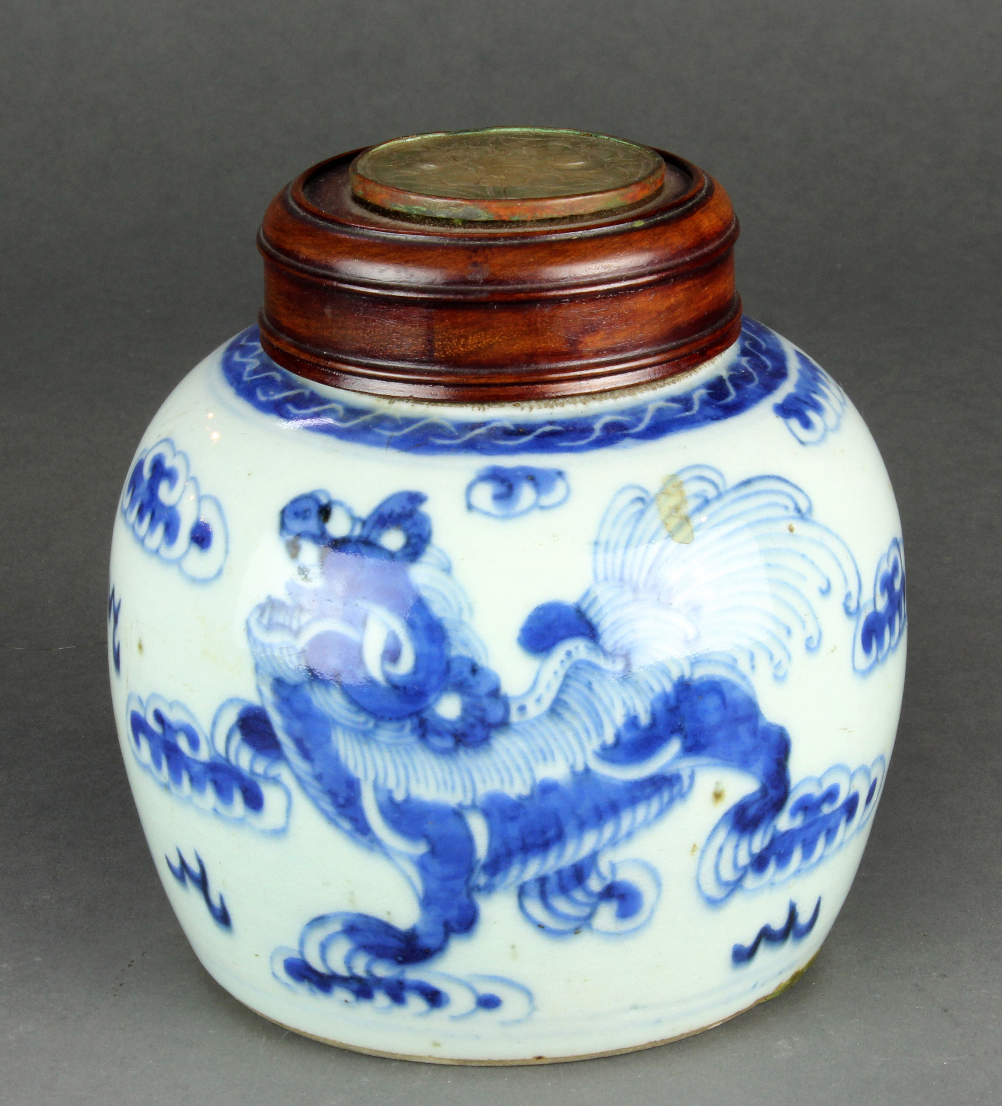 CHINESE BLUE AND WHITE GINGER JAR 3a62d5