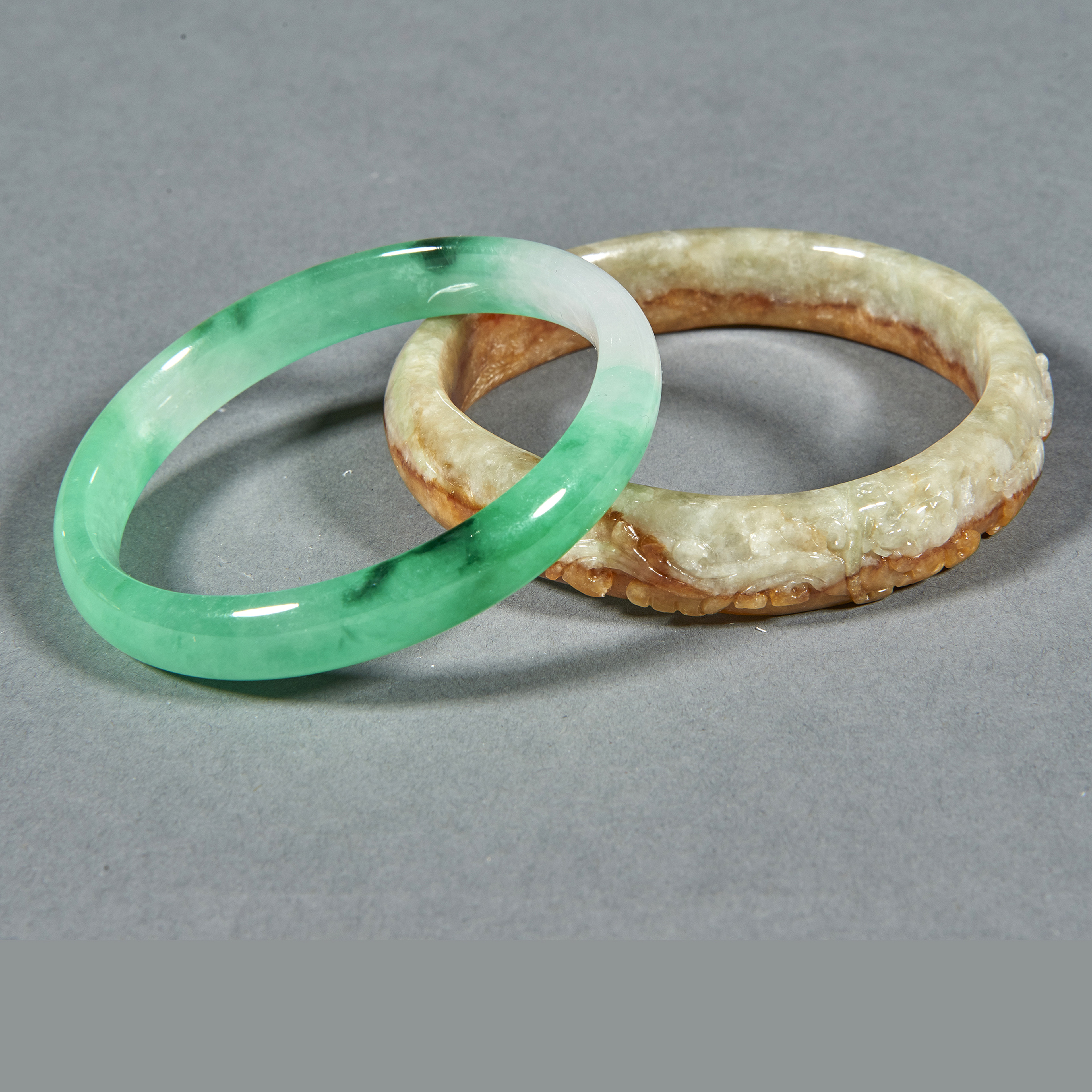  LOT OF 2 CHINESE JADEITE BANGLES 3a630c