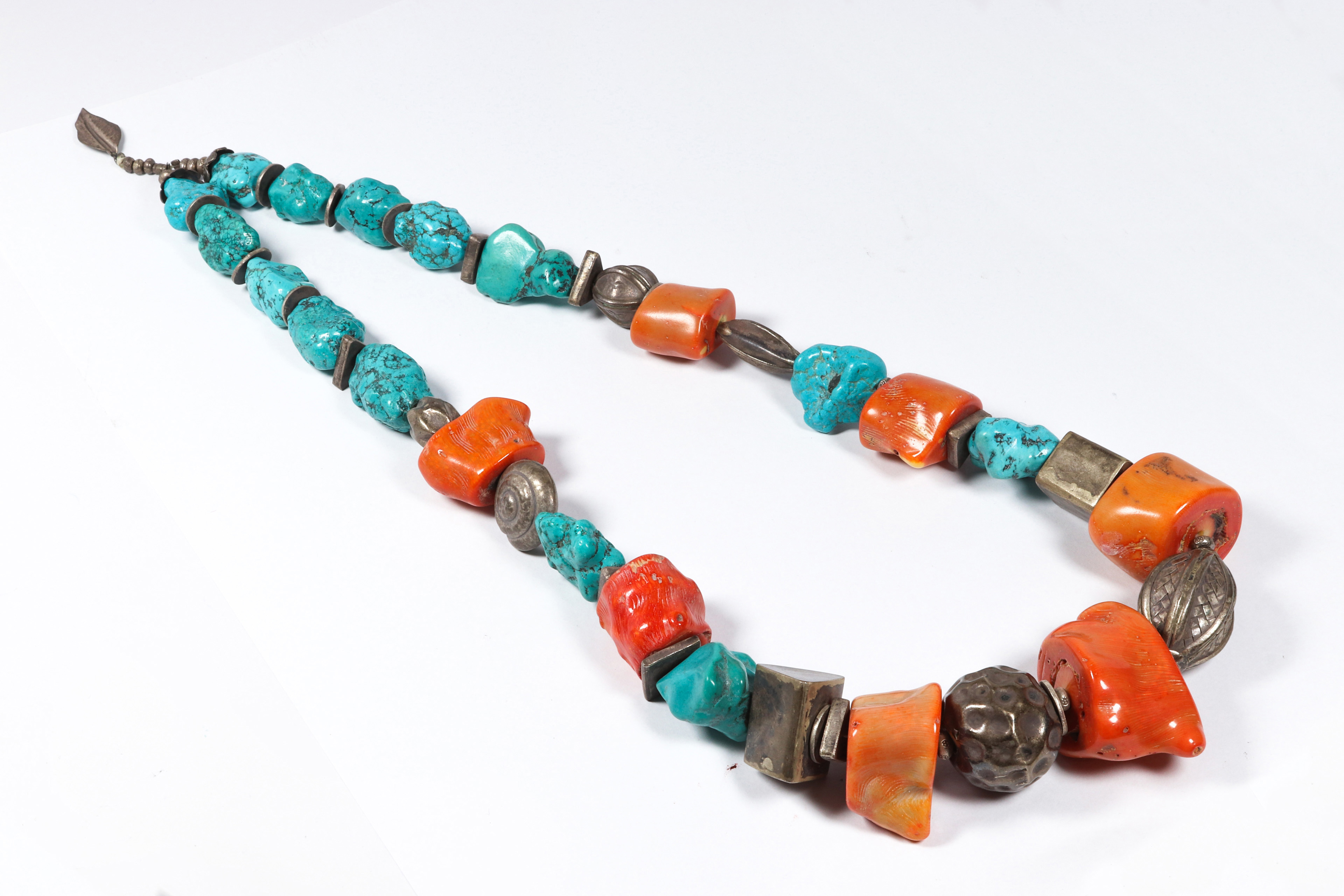 ASIAN NECKLACE WITH TURQUOISE,