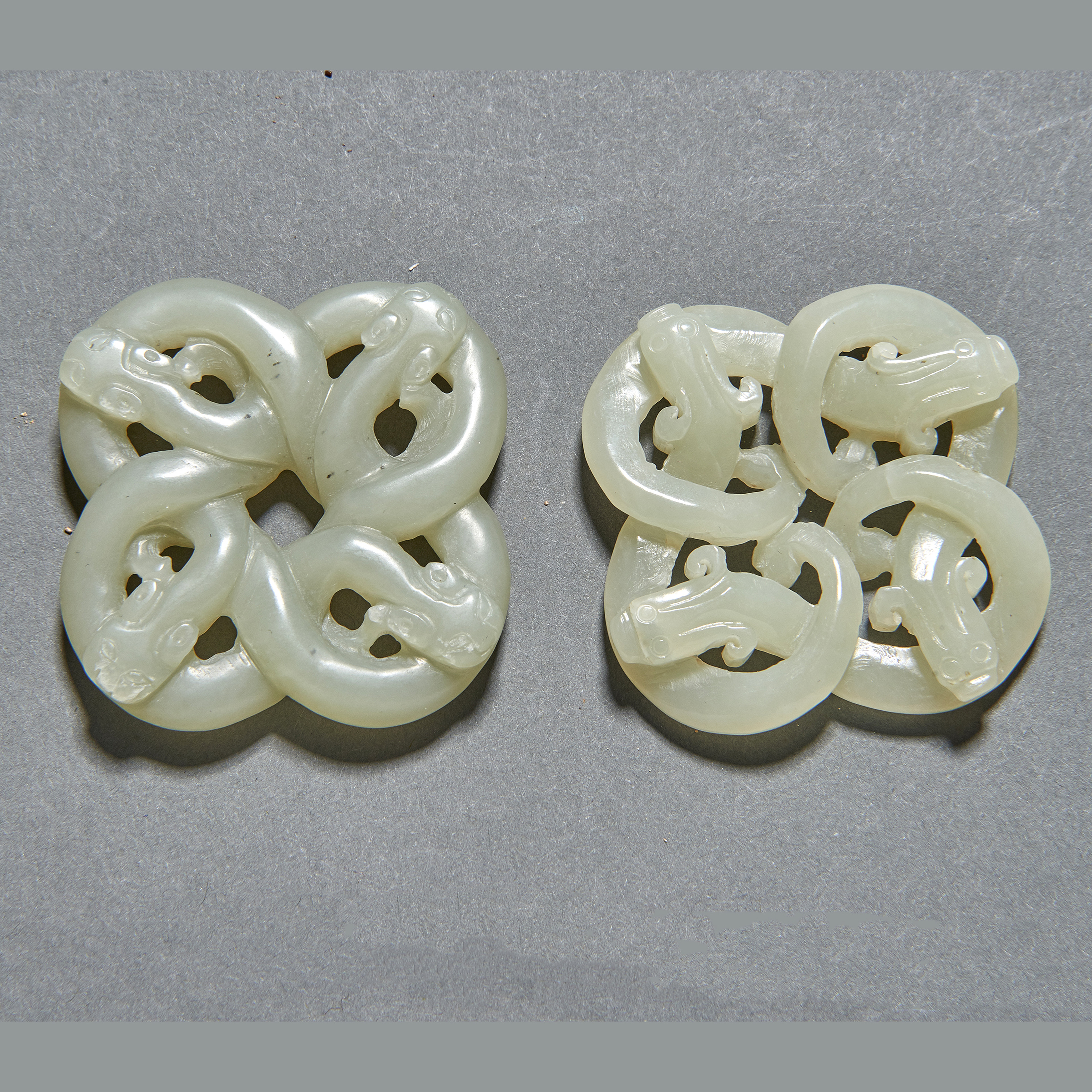  LOT OF 2 CHINESE JADE INTERTWINED 3a6319