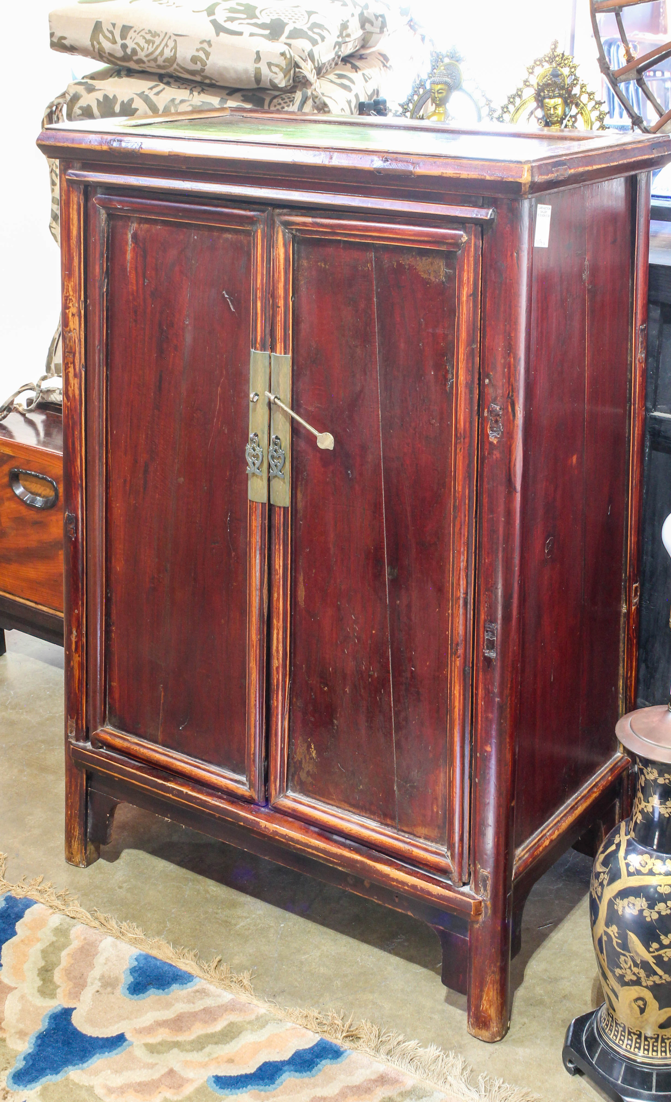 CHINESE WOOD CABINET Chinese wood