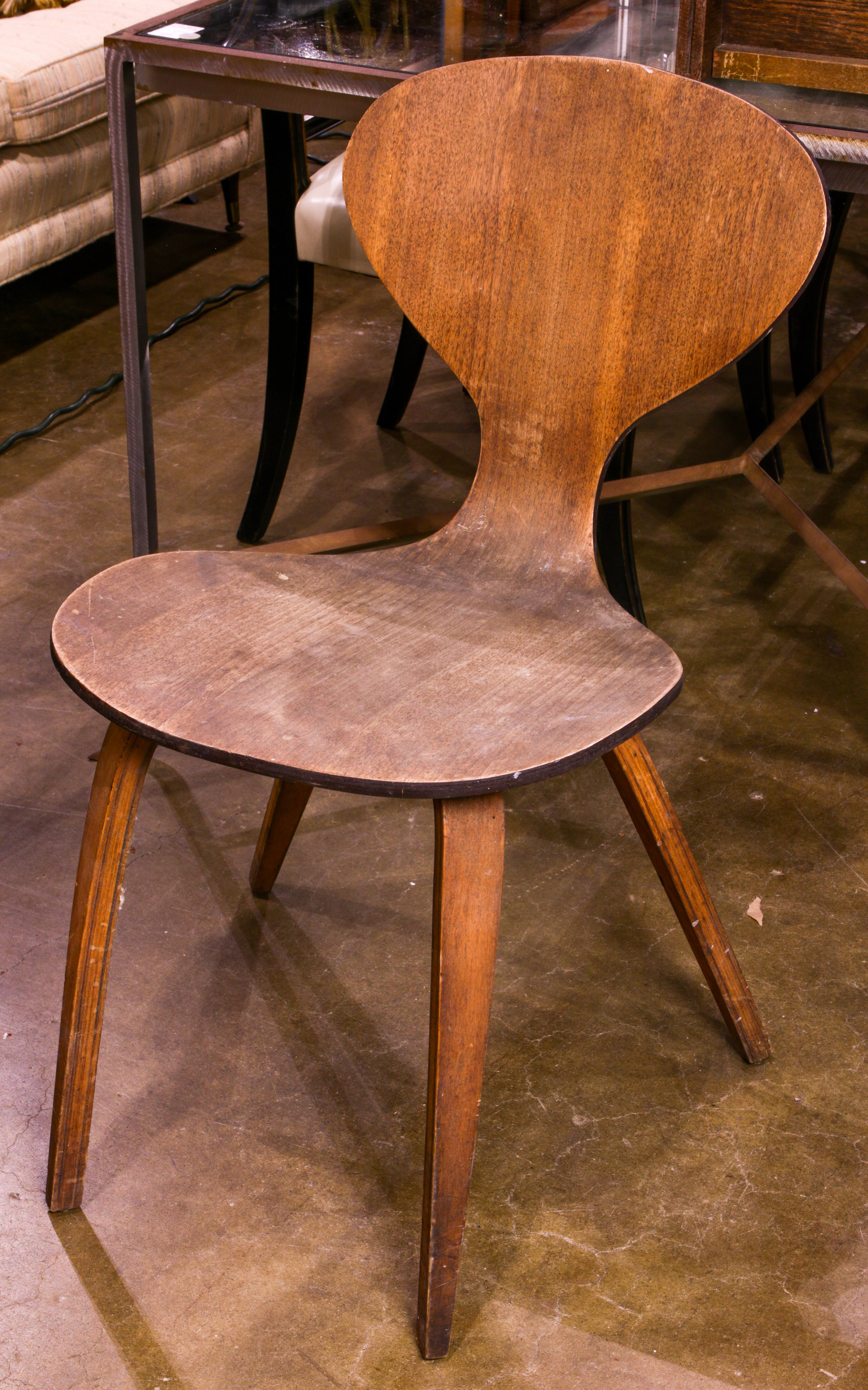 A MID CENTURY PLYCRAFT CHAIR A