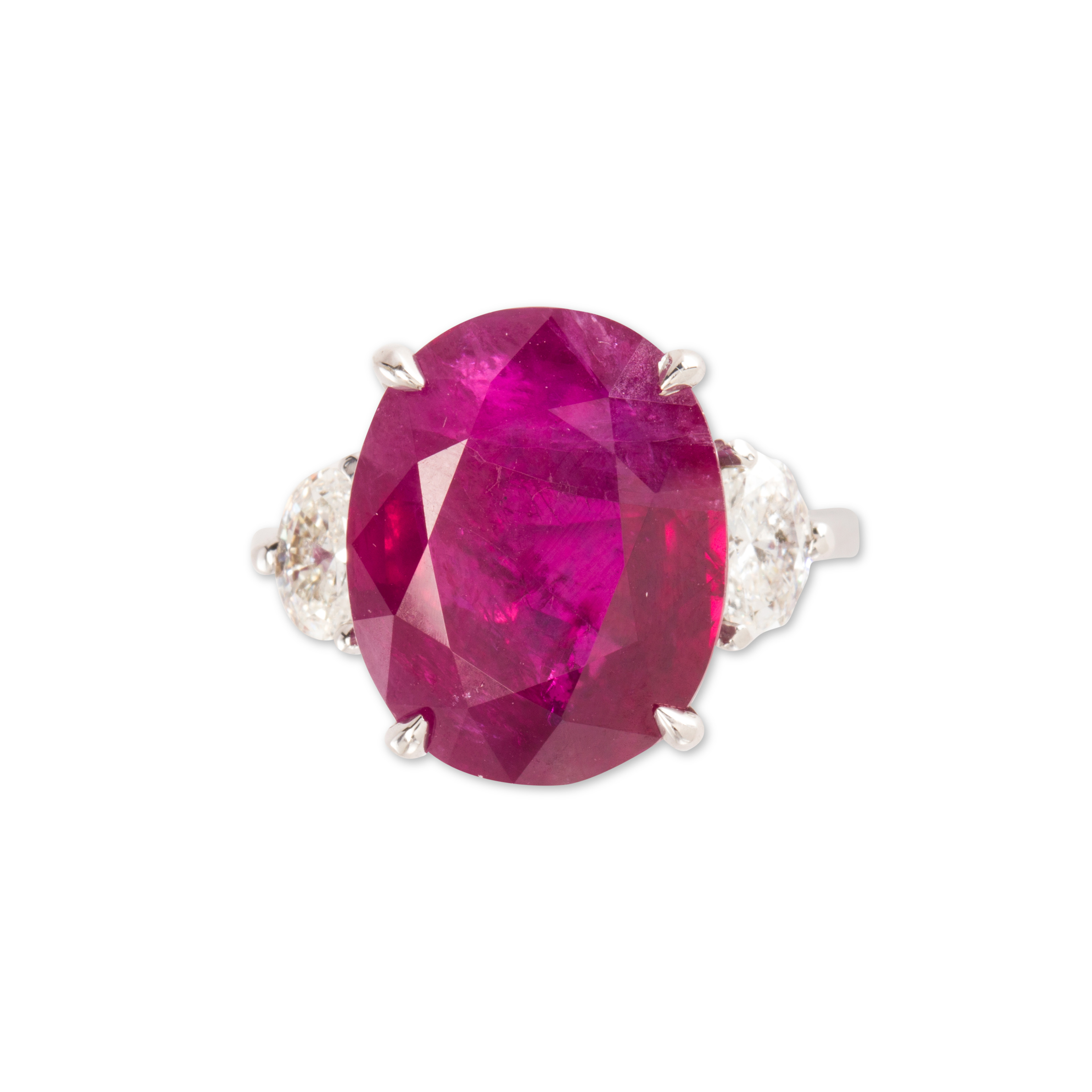 A NO-HEAT RUBY AND DIAMOND RING