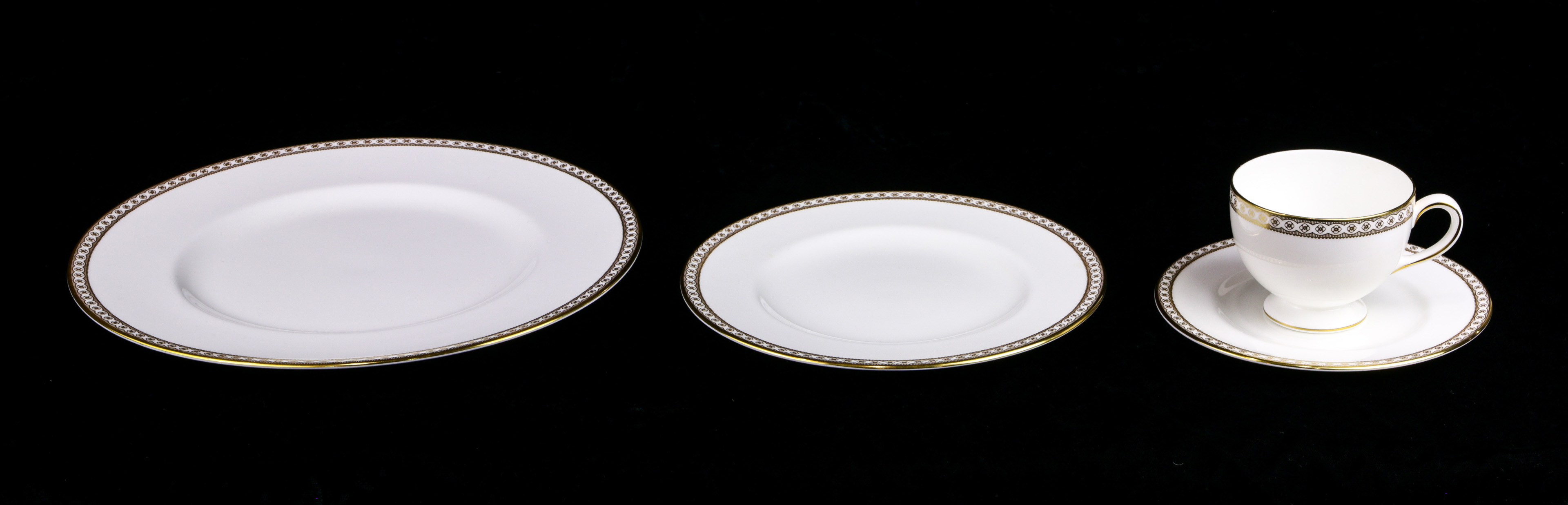 WEDGEWOOD TABLE SERVICE Wedgewood table