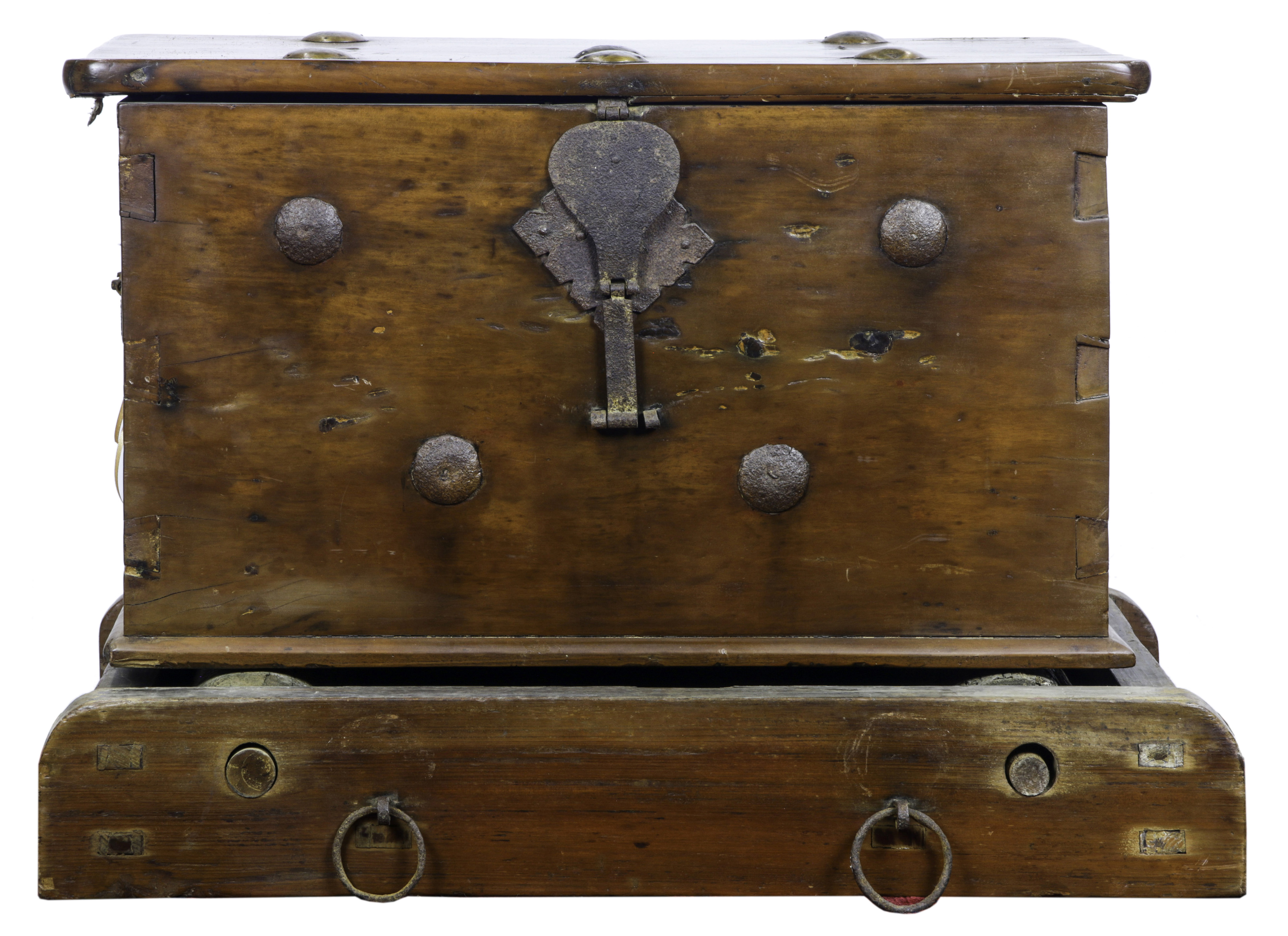 A CAMPAIGN STYLE CHEST ON STAND 3a64f2