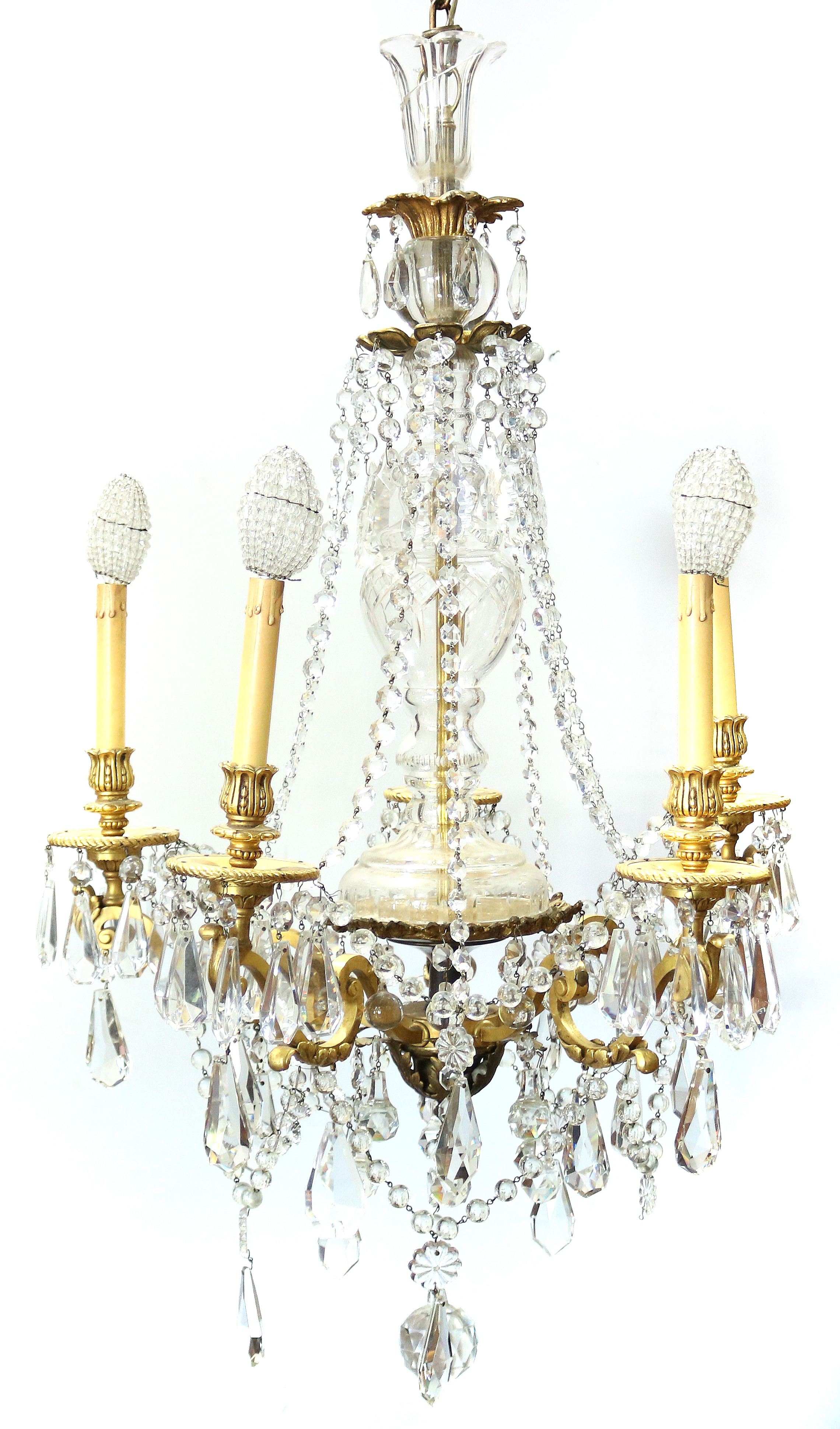 A CONTINENTAL STYLE CHANDELIER 3a654b