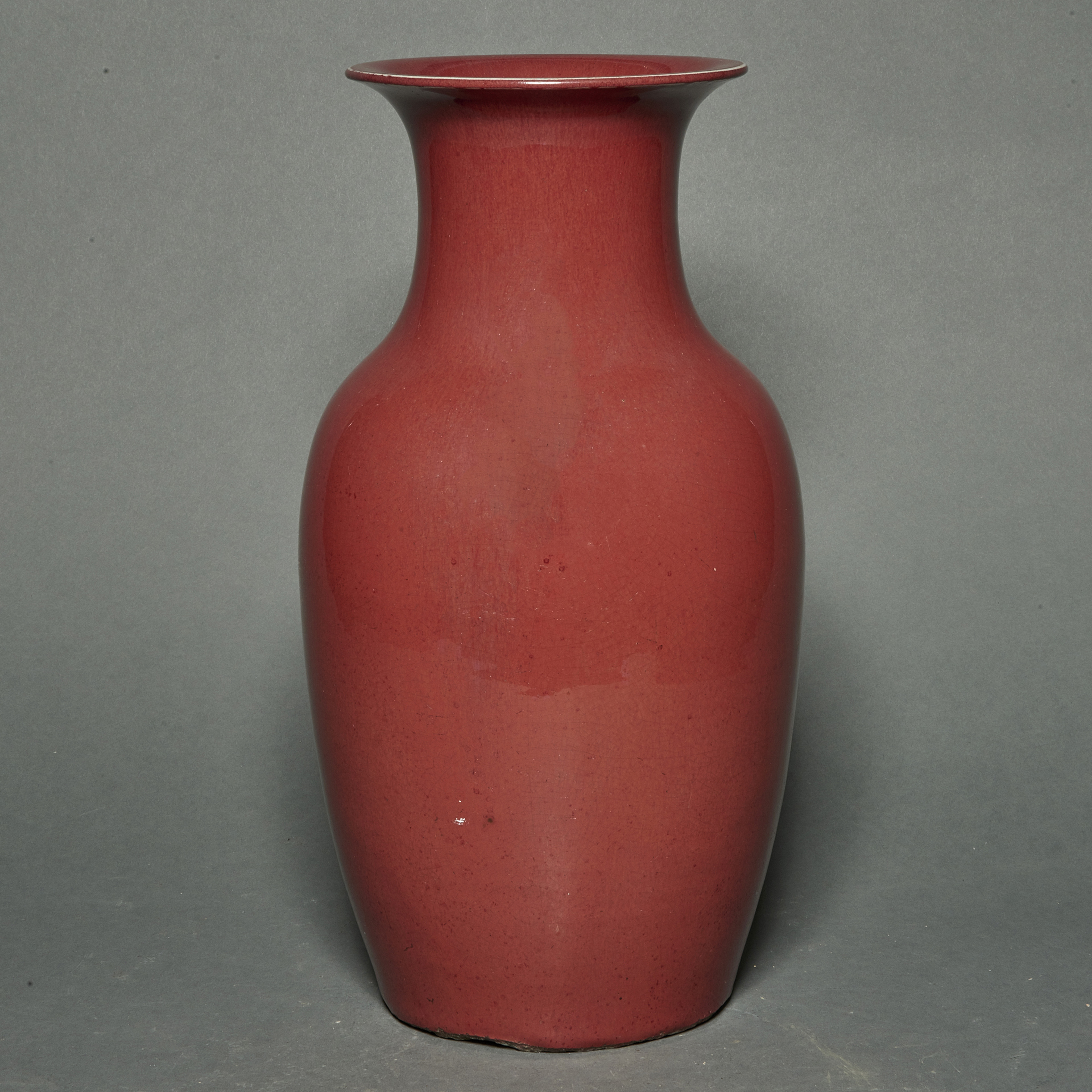 CHINESE OXBLOOD GLAZED VASE Chinese 3a655a