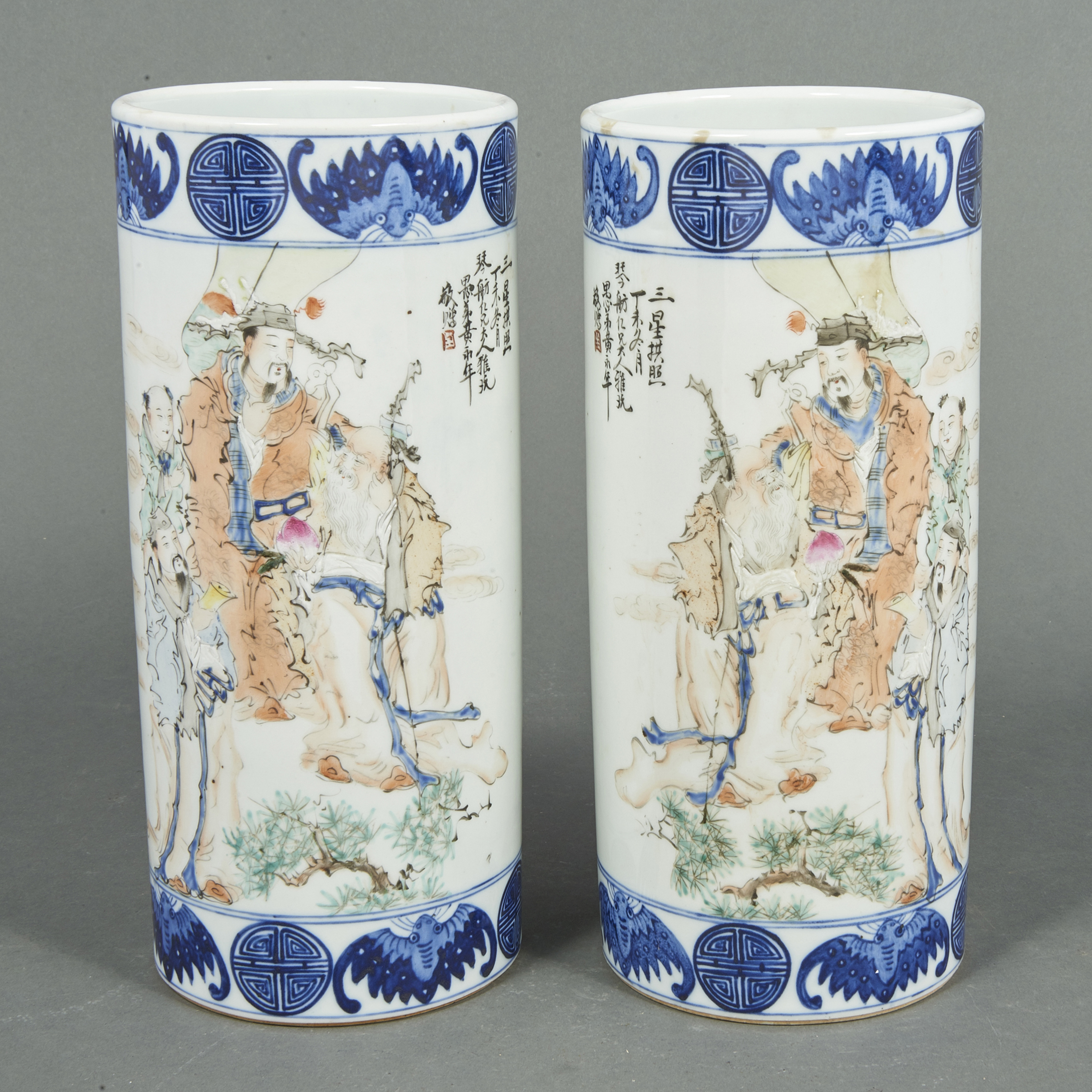 (LOT OF 2) PAIR OF CHINESE FAMILLE