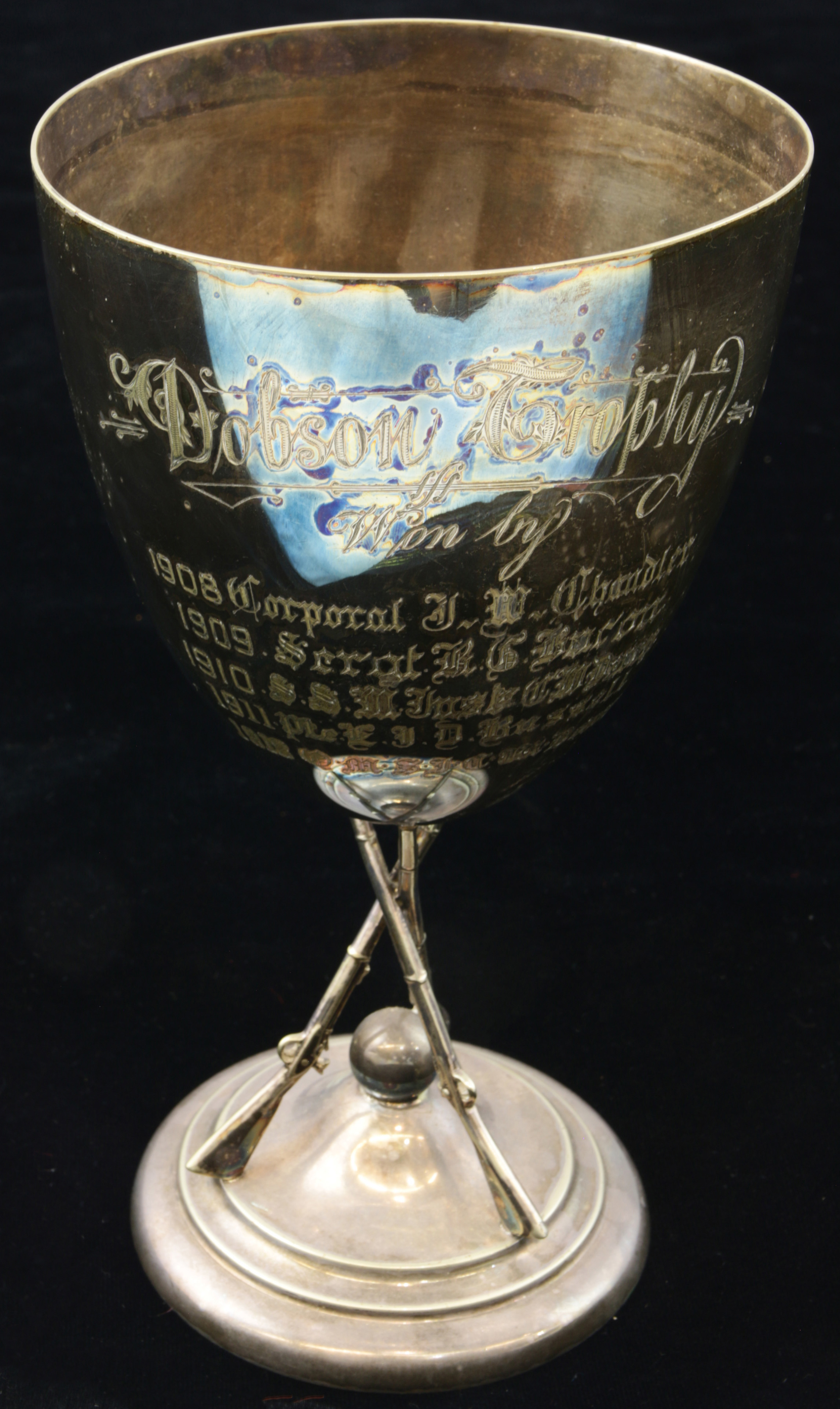 ENGLISH DOBSON TROPHY PLATED CHALICE 3a65af
