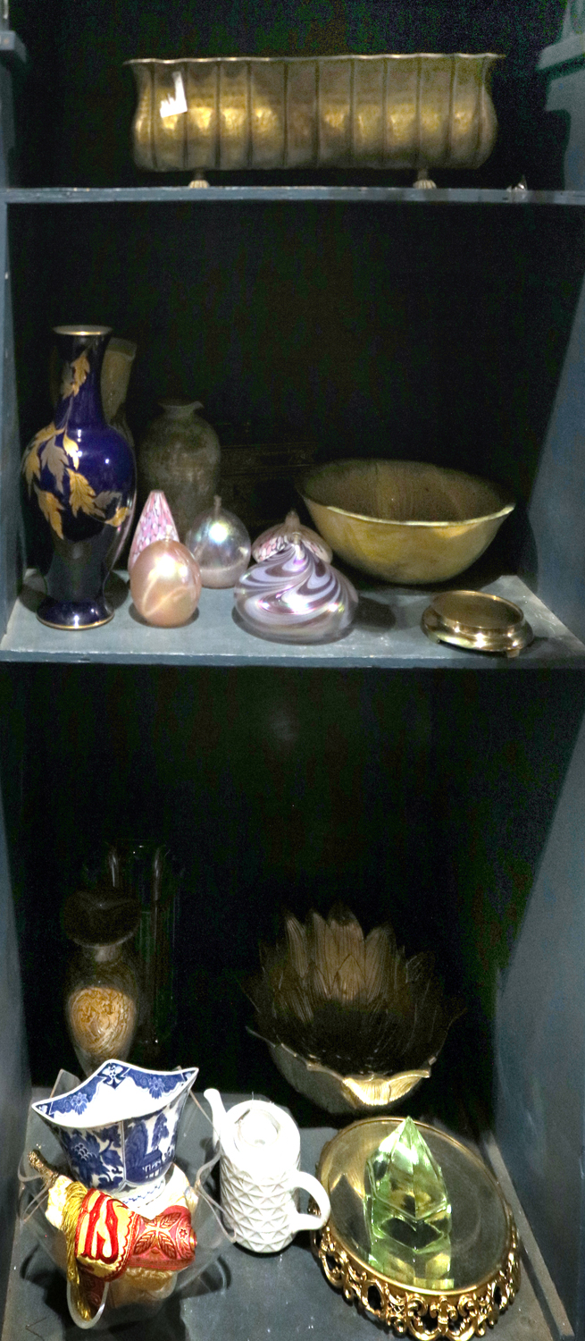 THREE SHELVES OF DECORATIVE ITEMS